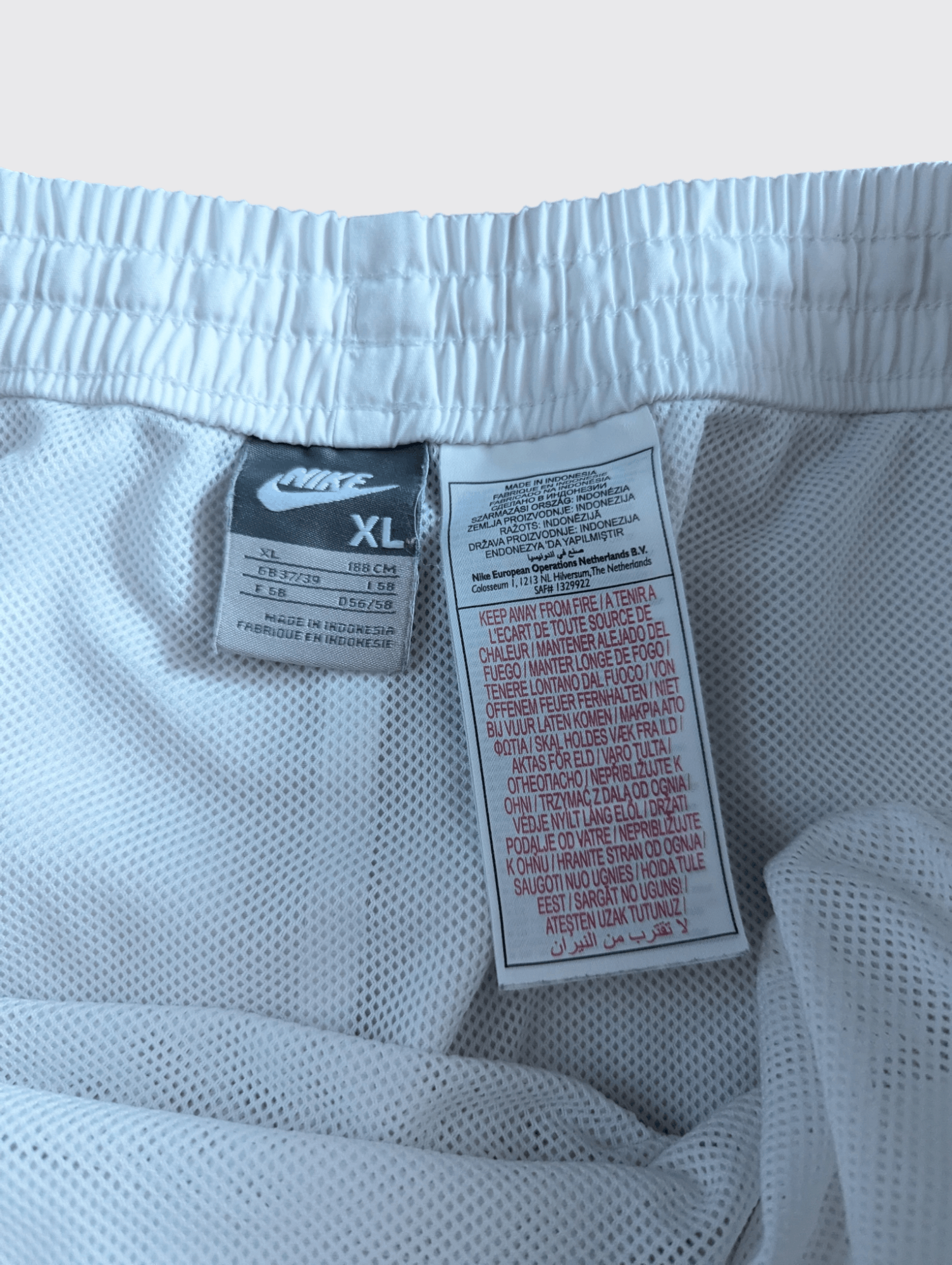 Nike Nike Vintage Nylon Swoosh Shorts XL Size US 34 / EU 50 - 8 Thumbnail