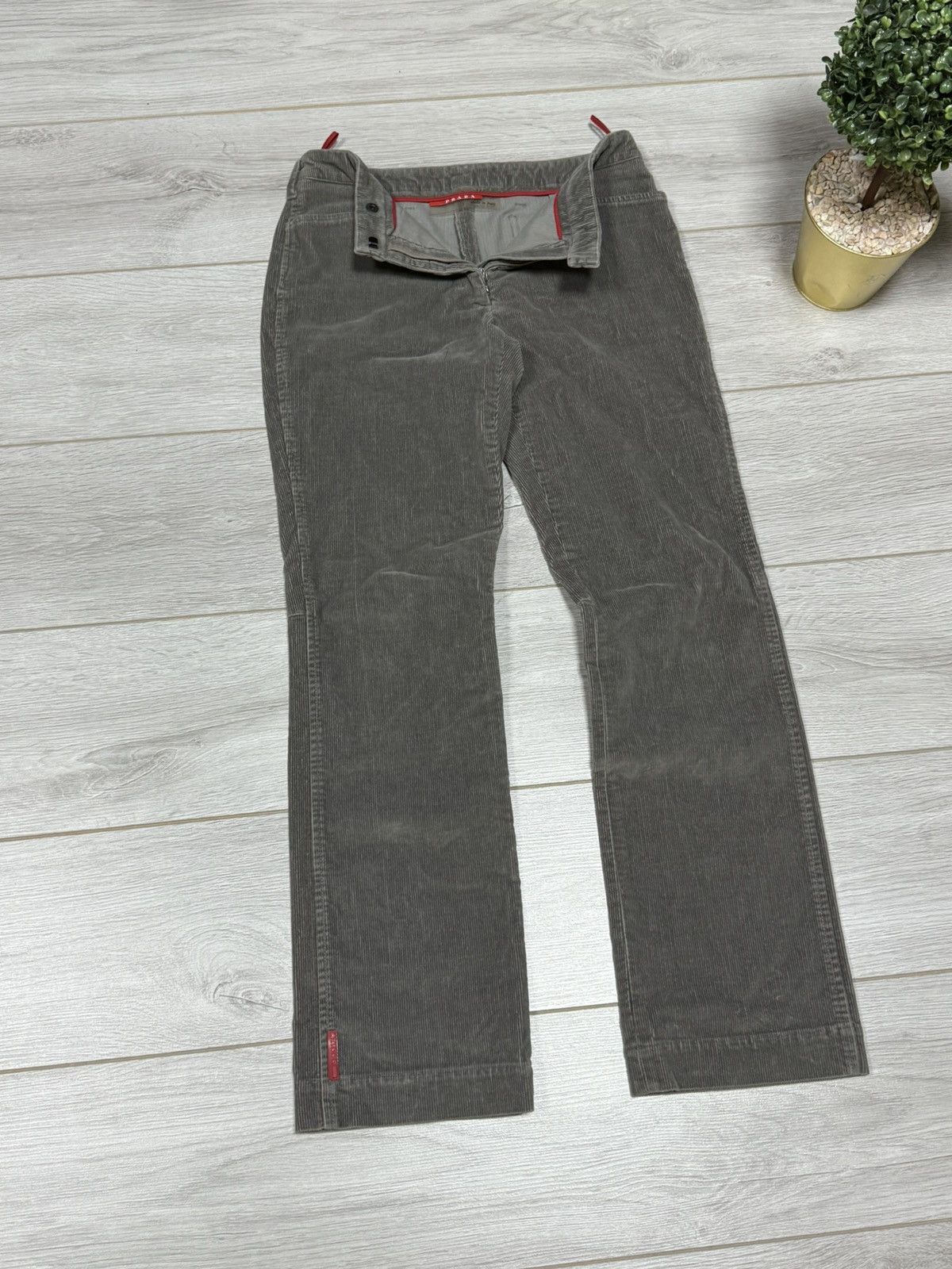 Prada Prada red tab corduroy velvet pants vintage zip Size 27" / US 4 / IT 40 - 1 Thumbnail
