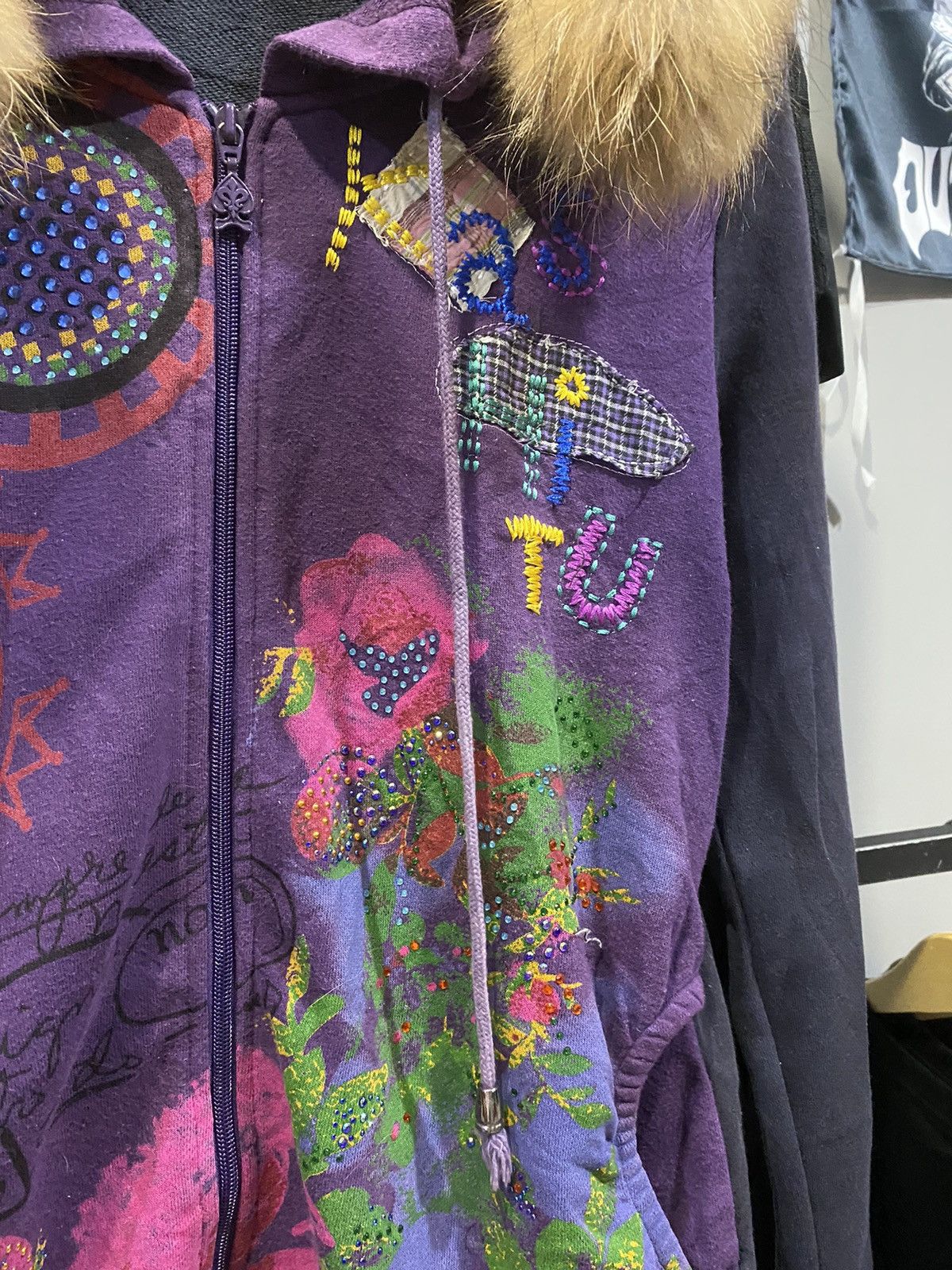 Vintage Clin Delle Postmail Stamp Art Flower FurrHoodie Size US L / EU 52-54 / 3 - 7 Thumbnail