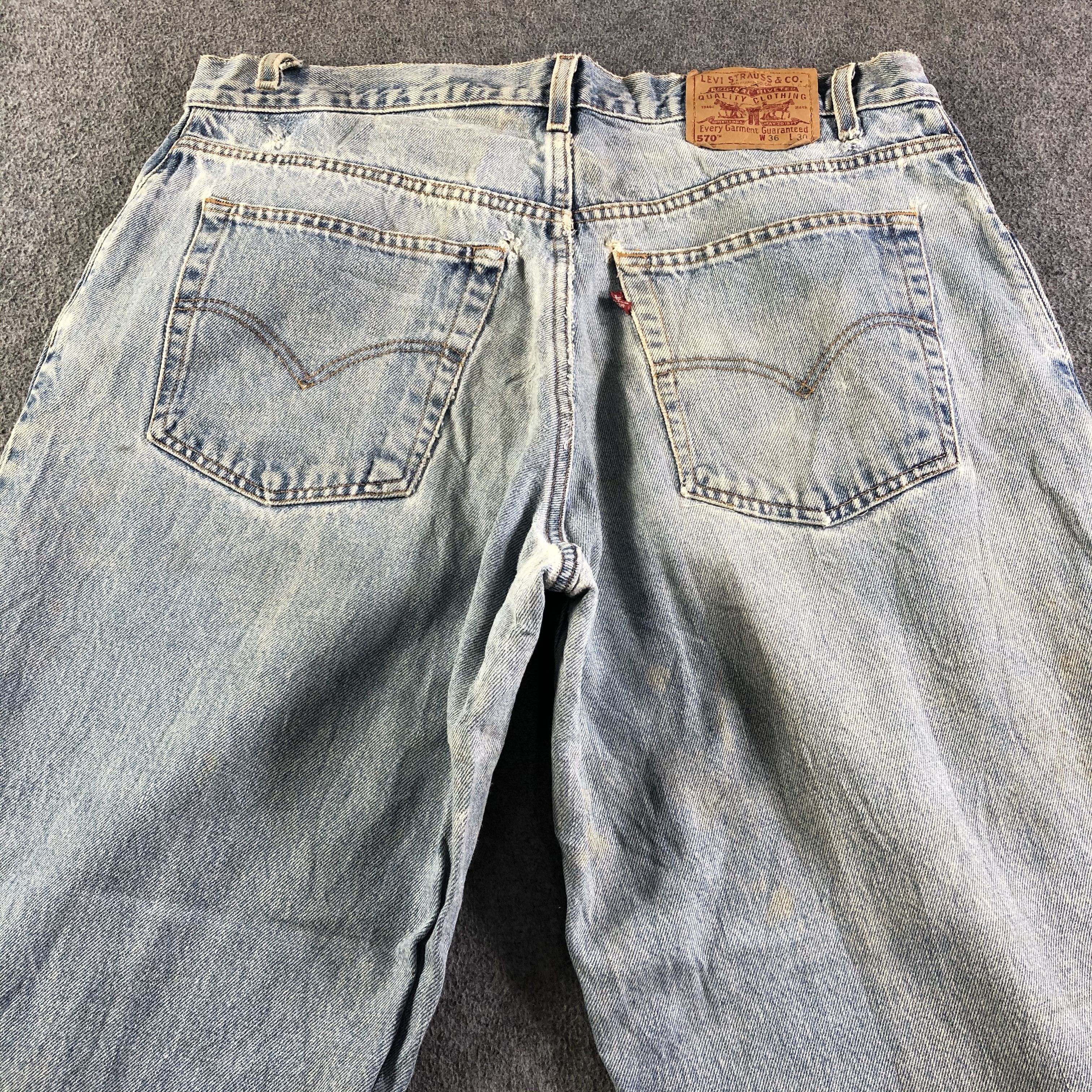 Levi's × Vintage Vintage Light Wash Levis 570 Jeans-J4279 Size US 37 - 4 Thumbnail