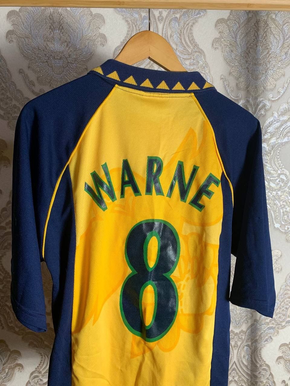 Vintage VERY RARE HAMPSHIRE HAWKS FOOTBALL RUGBY JERSEY BLOKE 90s Size US L / EU 52-54 / 3 - 10 Thumbnail