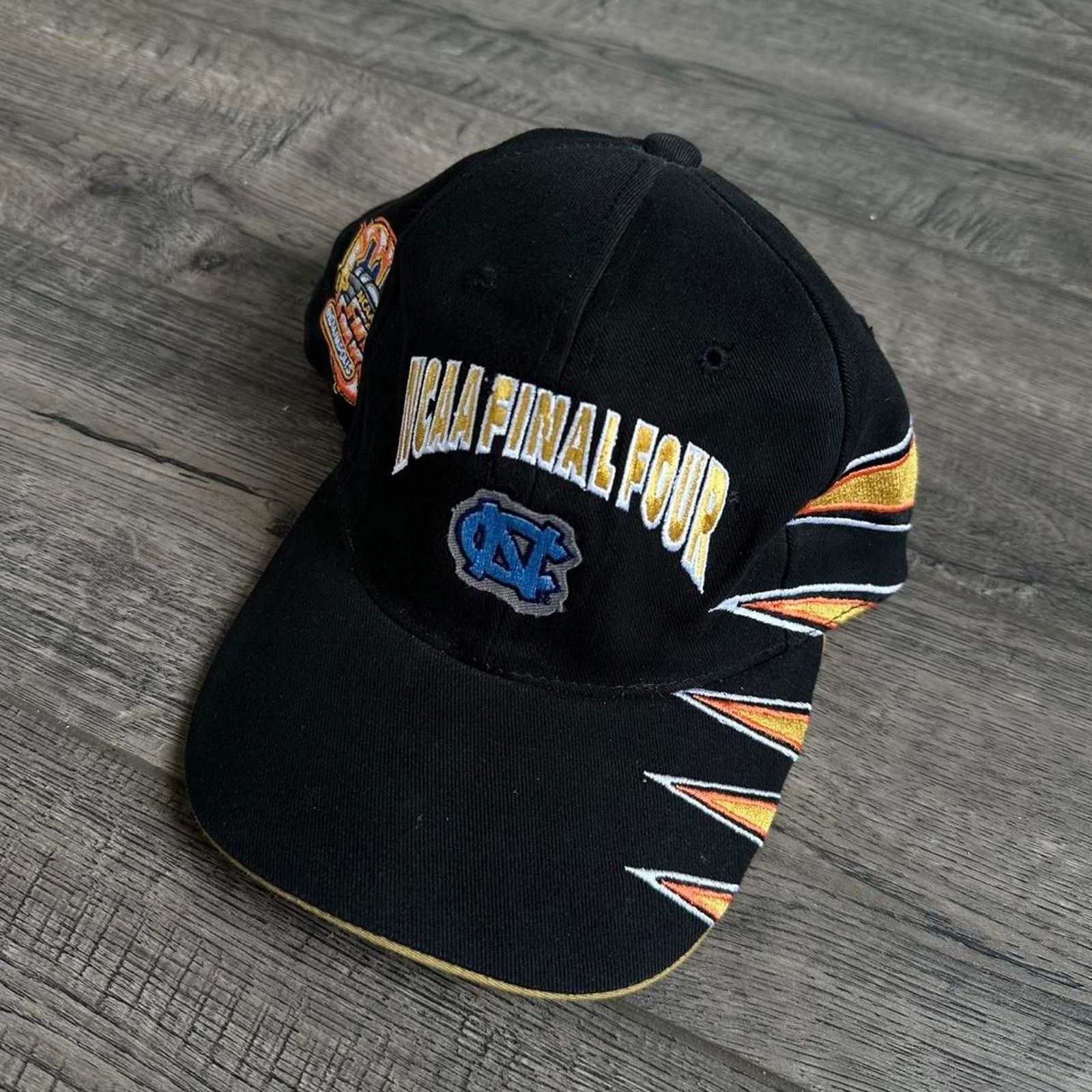NCAA × Vintage Vintage 2000 NCAA North Carolina Final Four College SnapBack Size ONE SIZE - 2 Thumbnail