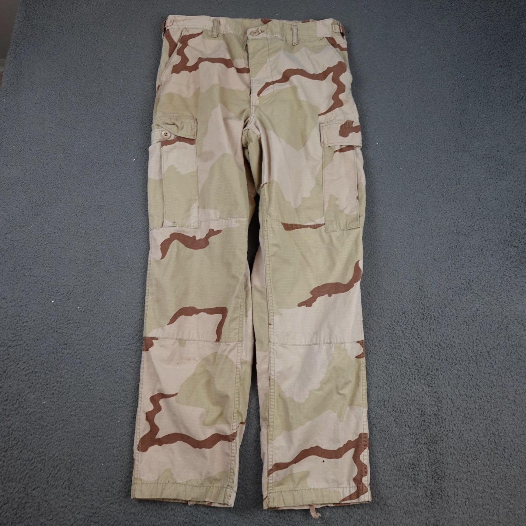 Vintage VINTAGE American Power Source Desert Camo Cargo Pants Mens Medium Army 00s Size US 31 - 2 Thumbnail