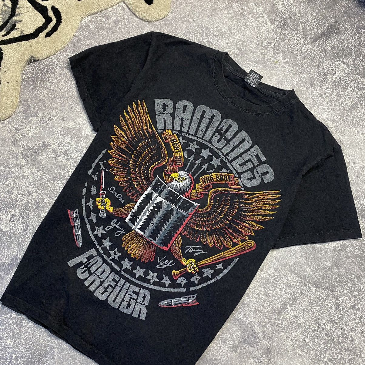 Band Tees Vintage Ramones Big Graphic Eagle logo rock band tee Size US L / EU 52-54 / 3 - 2 Thumbnail