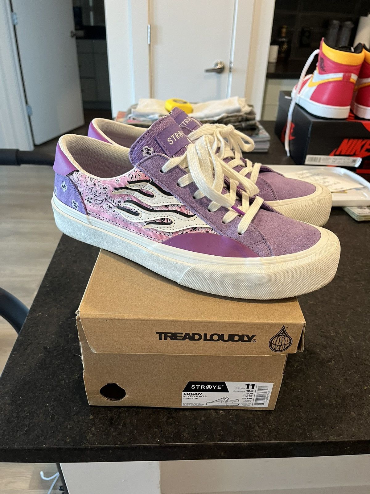 STRAYE Straye Mixed Rags Logan Skateboarding Shoe Size 11 Size US 11 / EU 44 - 1 Thumbnail