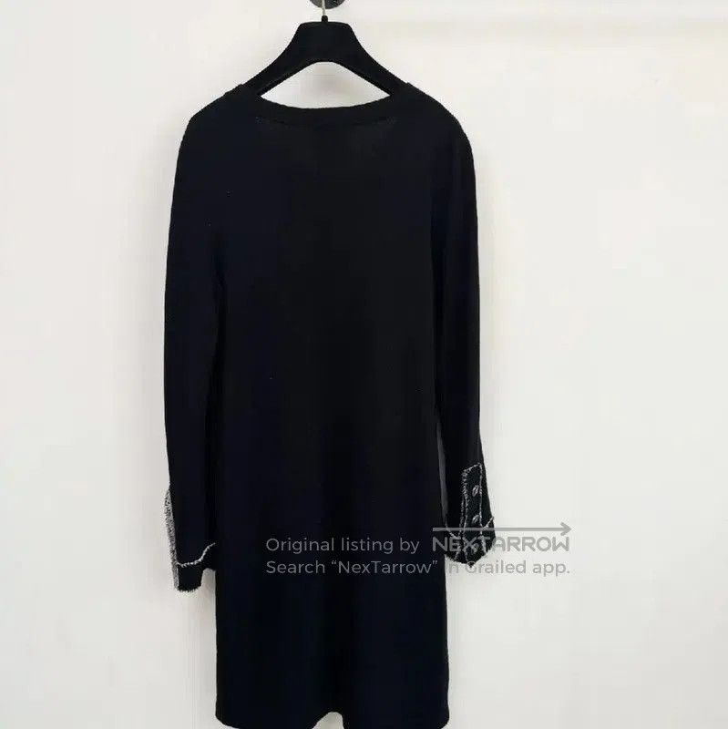 Chanel Chanel Black Cashmere Long Sleeve Dress . Size M / US 6-8 / IT 42-44 - 2 Thumbnail