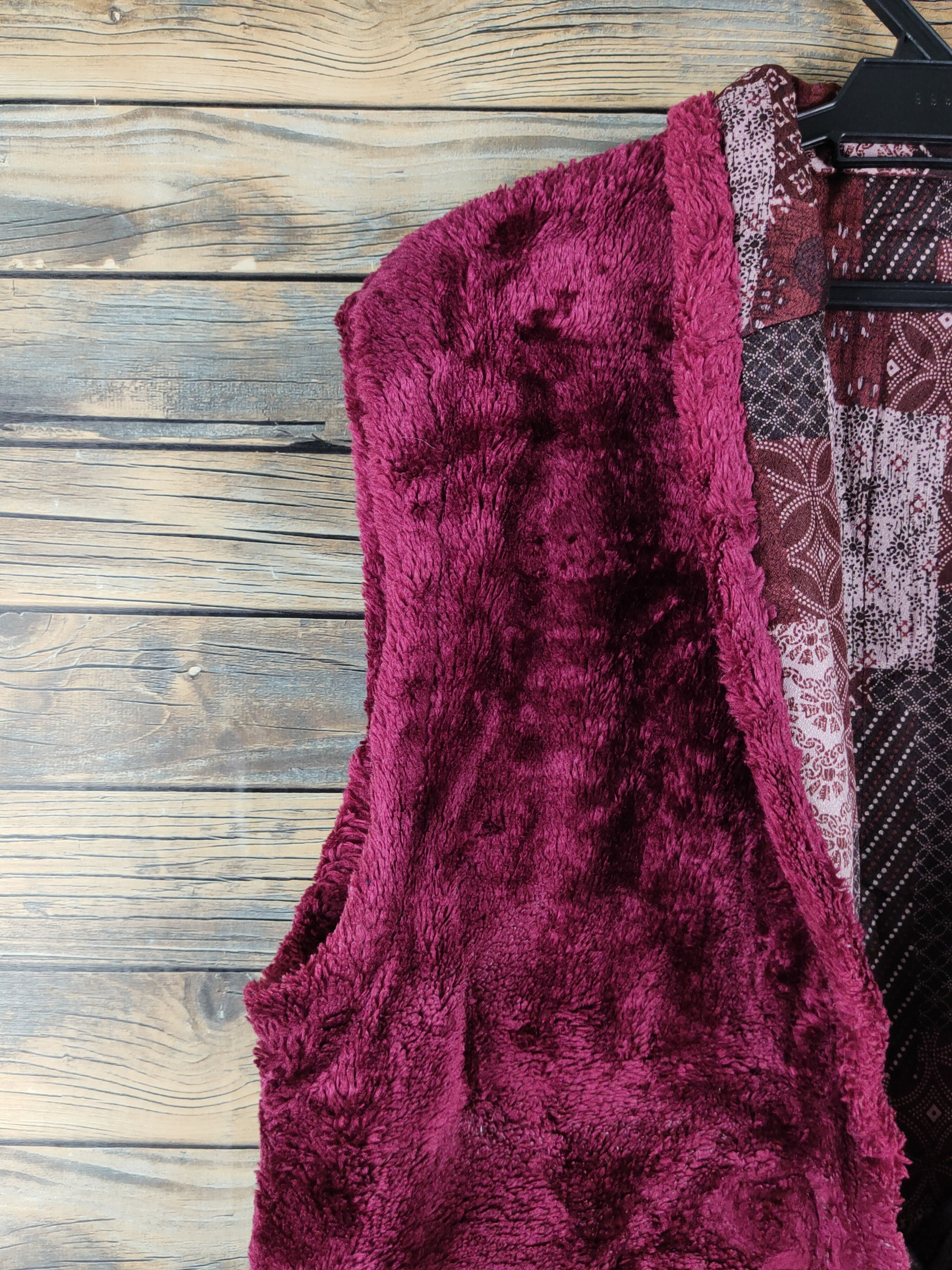 Japanese Brand Japanese Brand Maroon Fur Feux Knitwear Vests #W1938 Size US M / EU 48-50 / 2 - 4 Thumbnail