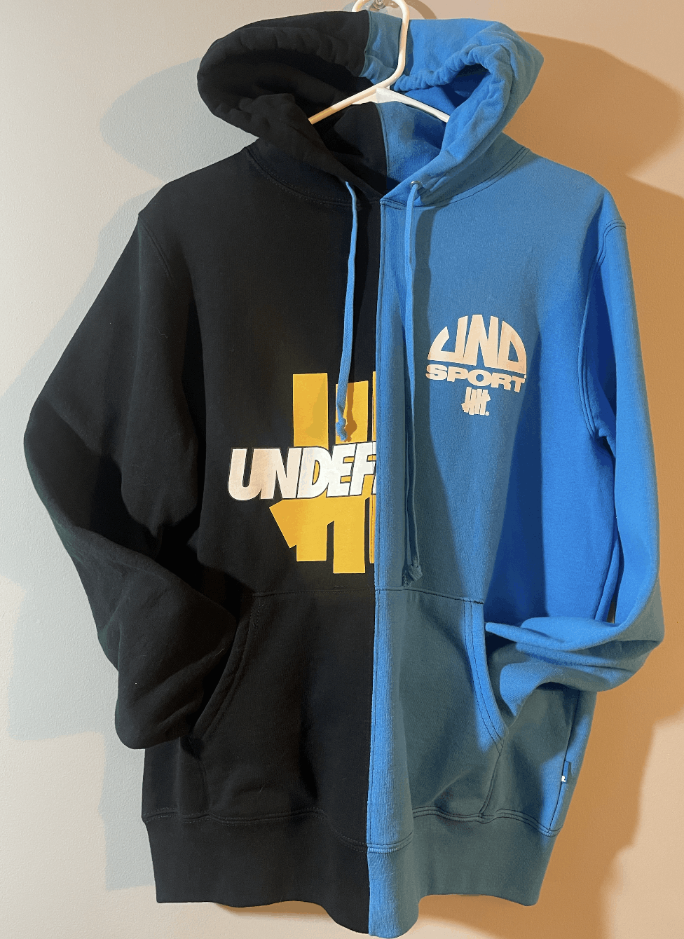 Undefeated Undefeated Split Design Hoodie Size US S / EU 44-46 / 1 - 1 Thumbnail