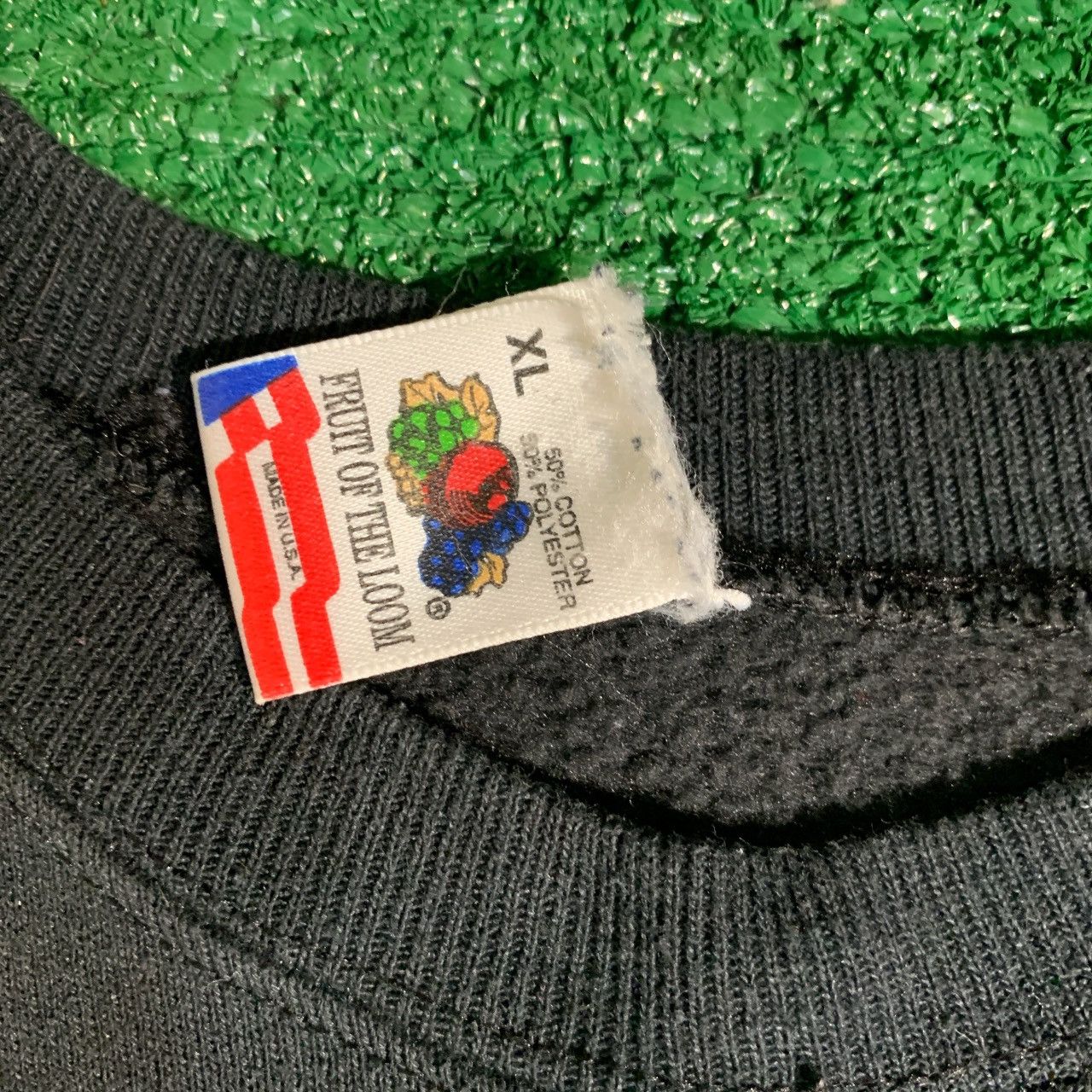 Fruit Of The Loom × Vintage Vintage 90s Black Hills South Dakota Native American Sweat Size US XL / EU 56 / 4 - 4 Thumbnail