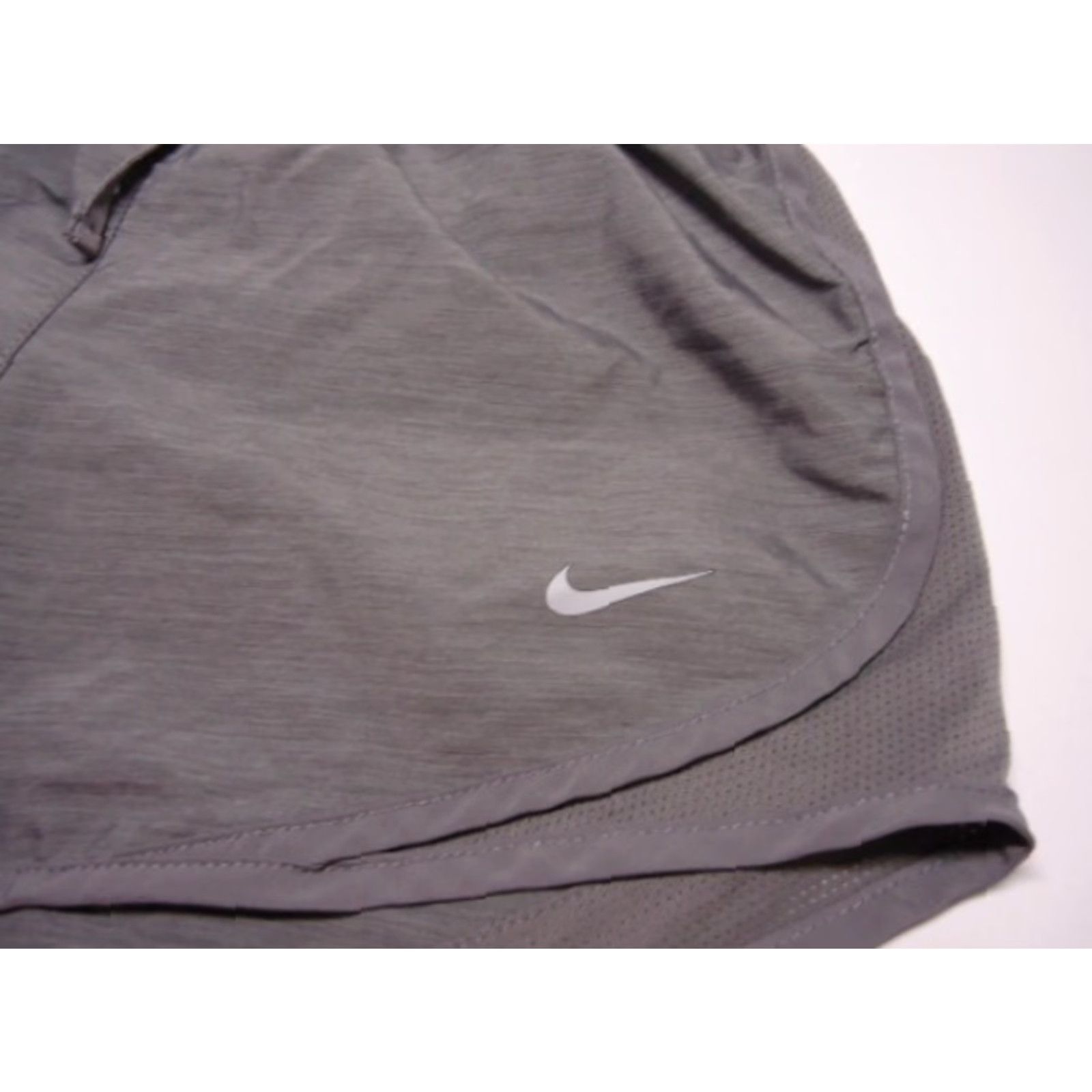 Nike VINTAGE Nike Dri Fit Running Lined Shorts Women S Grey Size 28" / US 6 / IT 42 - 2 Thumbnail