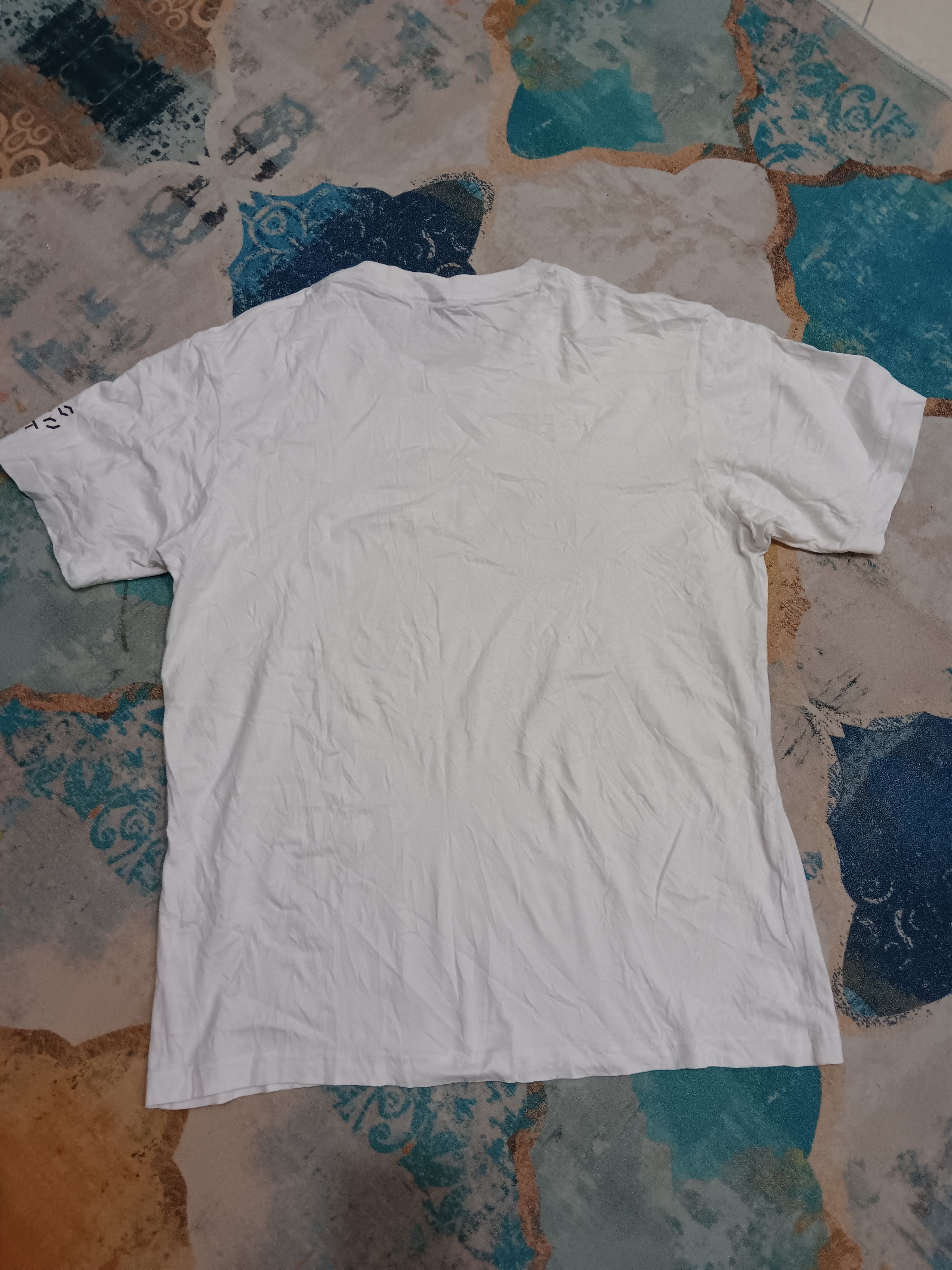 Japanese Brand × Kaws Kaws sleeping x Uniqlo Tokyo first Mori artist graffiti tee Size US XL / EU 56 / 4 - 8 Thumbnail