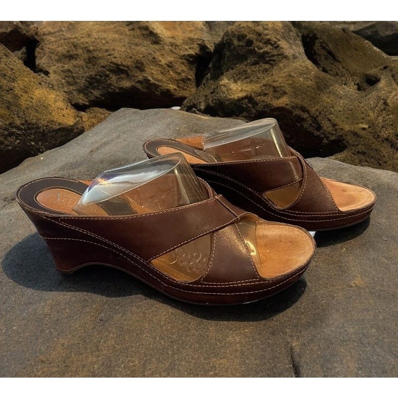 Clarks Clarks Artisan Coll. Sandals Brown Leather Heels Sz 6.5 M Size US 6.5 / IT 36.5 - 3 Thumbnail