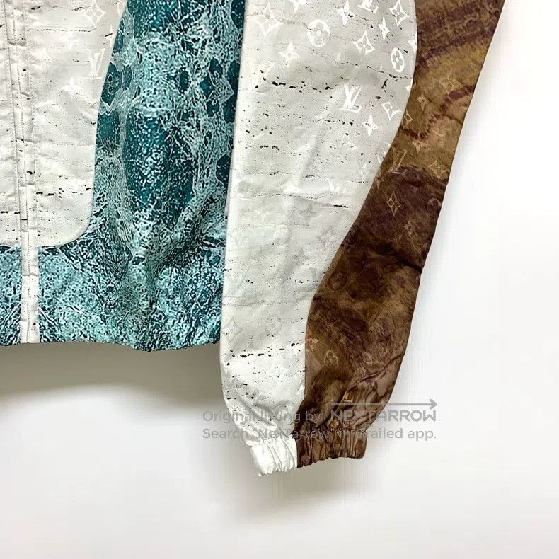 Louis Vuitton Louis Vuitton Marble full logo assault jacket Size US S / EU 44-46 / 1 - 5 Thumbnail