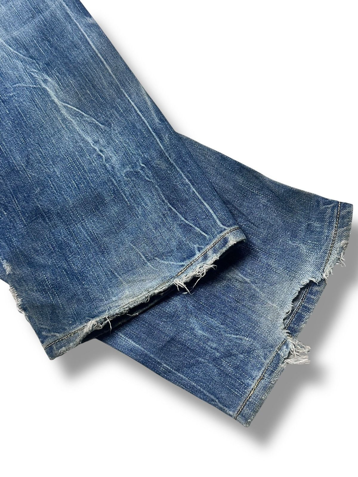 Diesel Diesel Viker Medium Blue Distressed Button Fly Faded Jeans Size US 31 - 19 Thumbnail