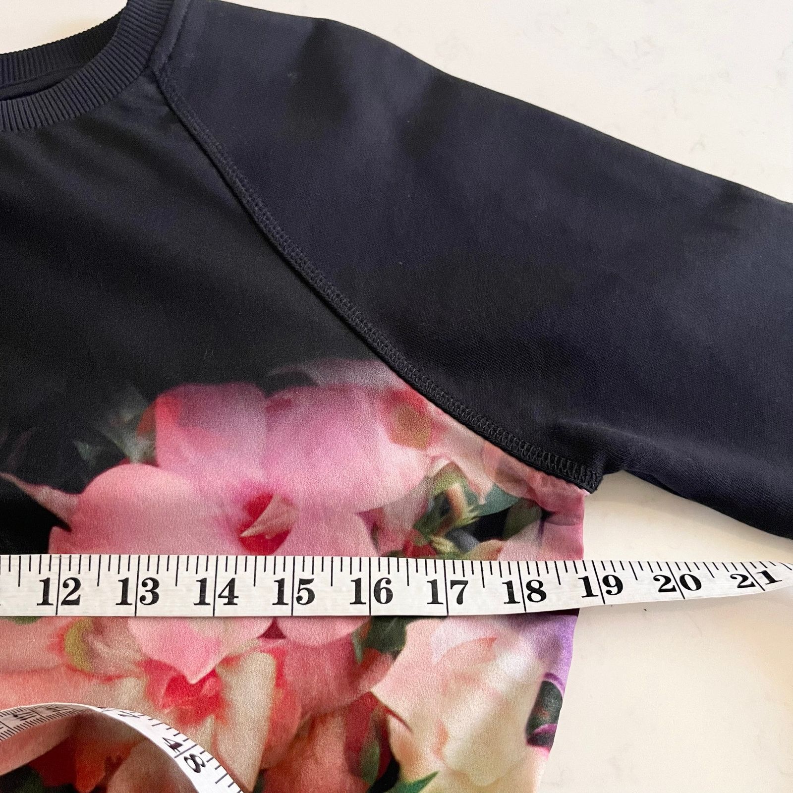 Ted Baker Ted Baker London Lanie Cascading Flora Crewneck Sweatshirt Size XS / US 0-2 / IT 36-38 - 7 Thumbnail