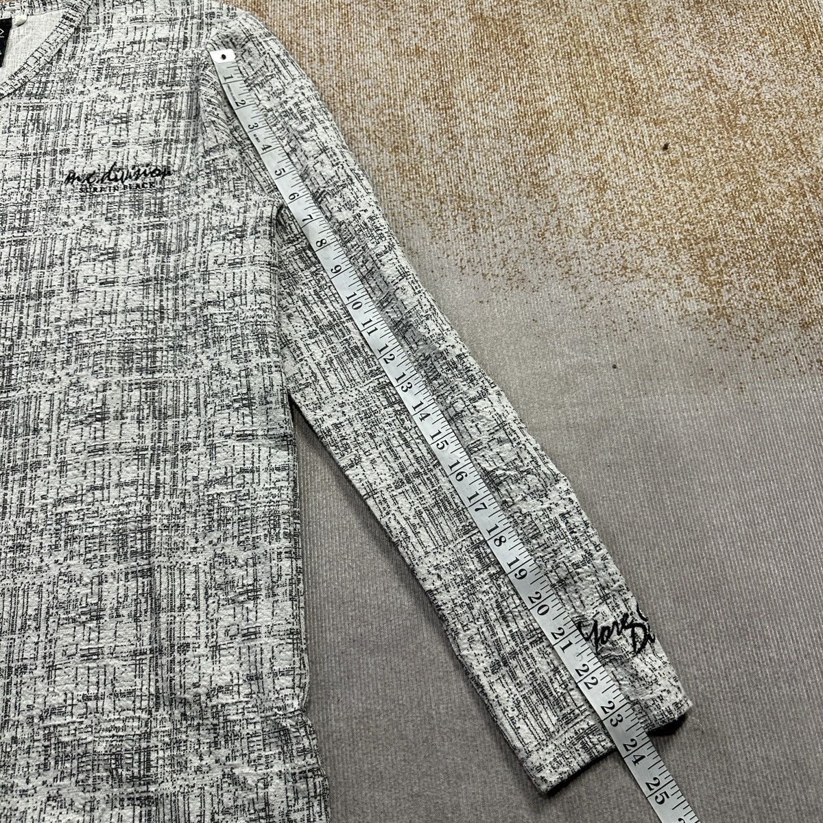 Japanese Brand More core division japanese brand Size US L / EU 52-54 / 3 - 6 Thumbnail