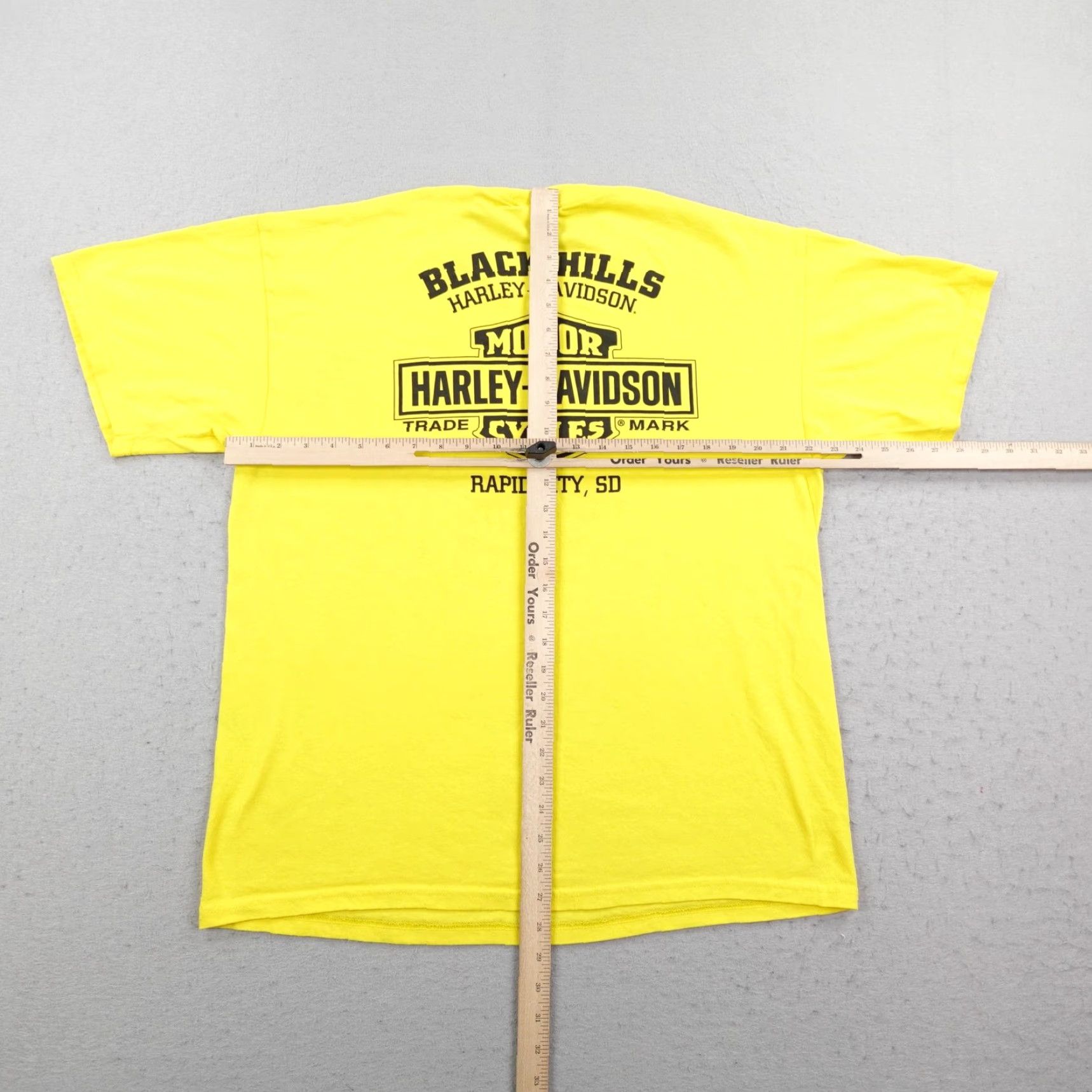 Harley Davidson Harley-Davidson Shirt Mens XL Yellow Biker Motorcycle Tee Crew Neck Short Sleeve Graphic Print Vintage? No Vintage. Size US XL / EU 56 / 4 - 7 Thumbnail