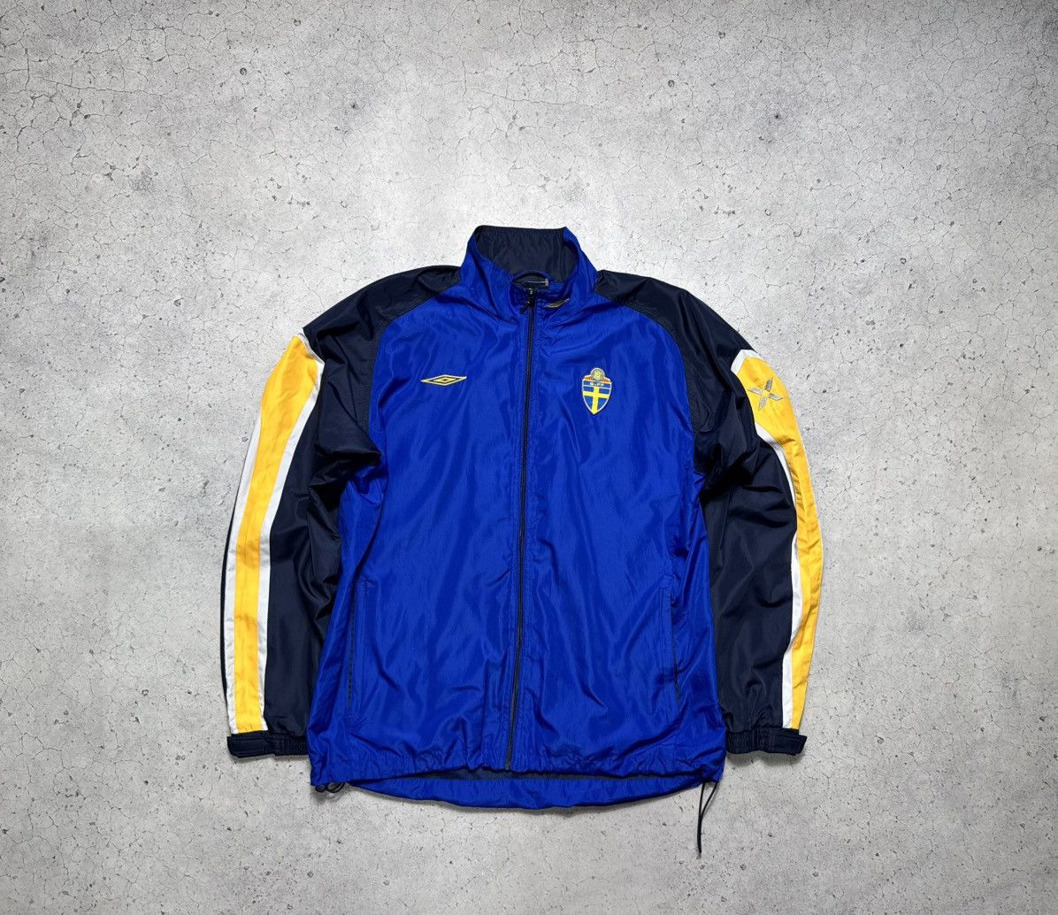 Umbro Umbro Sweden Team Vintage Nylon Jacket Football Soccer Size US M / EU 48-50 / 2 - 1 Thumbnail