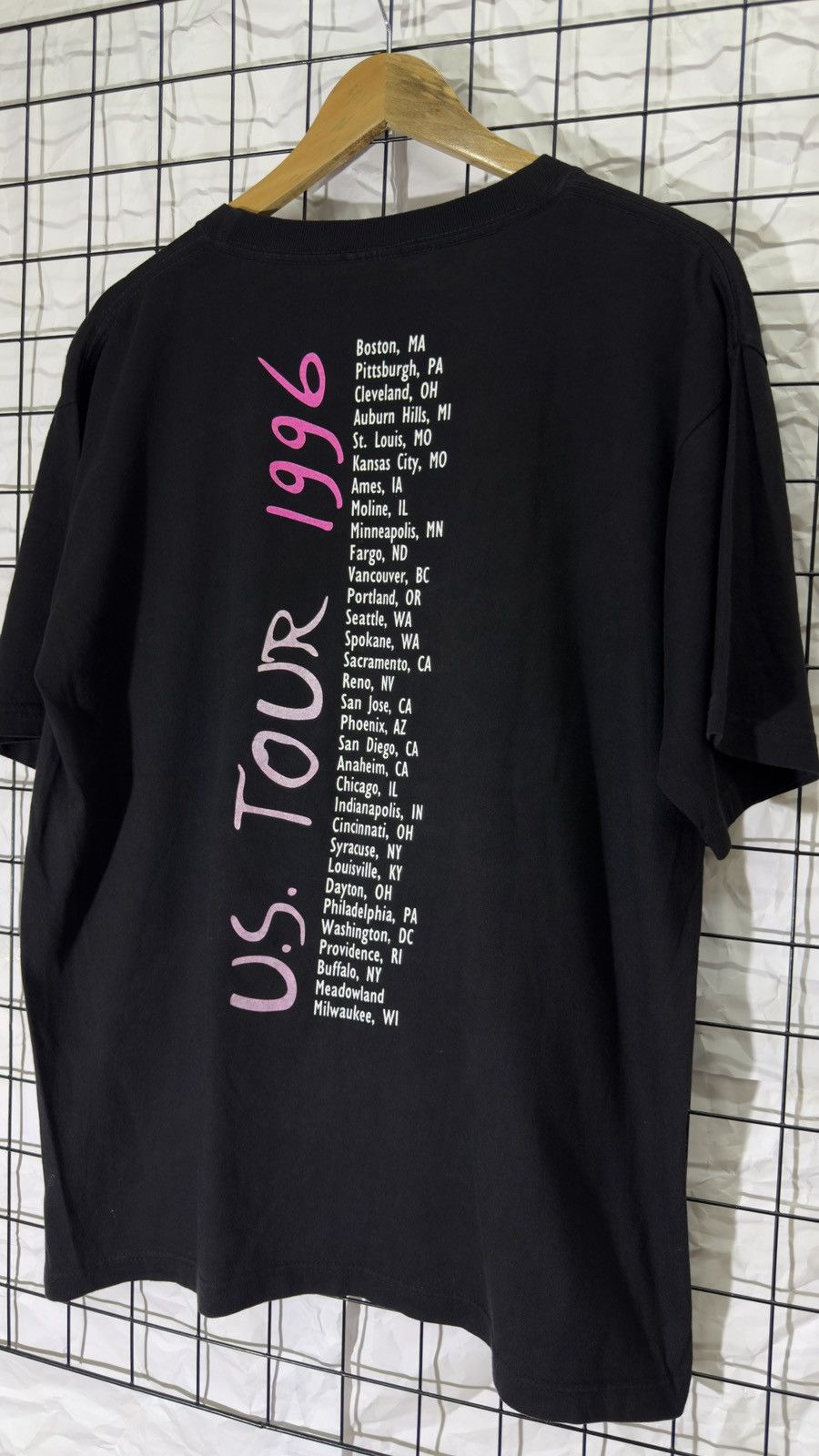 Band Tees Vintage 1996 neil diamond tee shirt Size US L / EU 52-54 / 3 - 4 Thumbnail