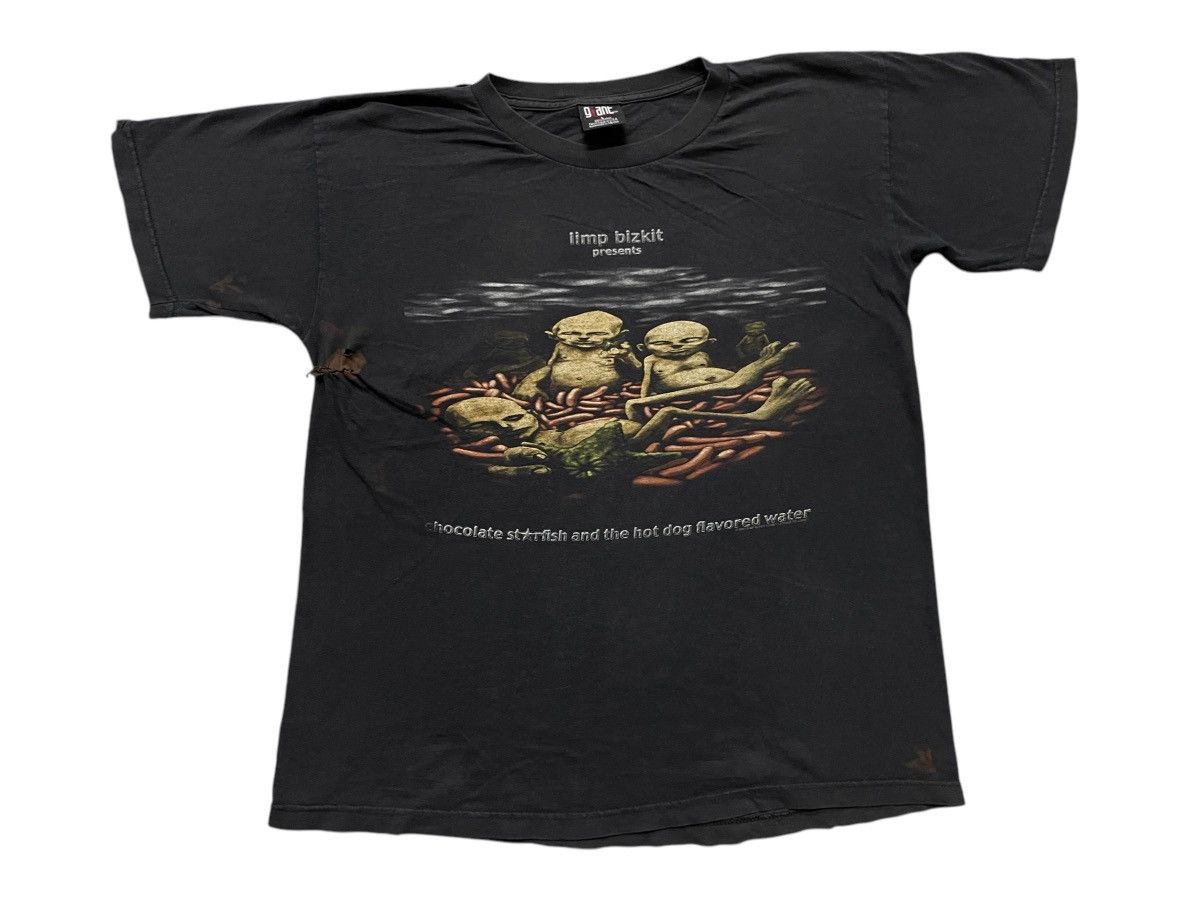 Band Tees 2000 LIMP BIZKIT CHOCOLATE START FISH DISTRESSED TEES Size US L / EU 52-54 / 3 - 2 Thumbnail