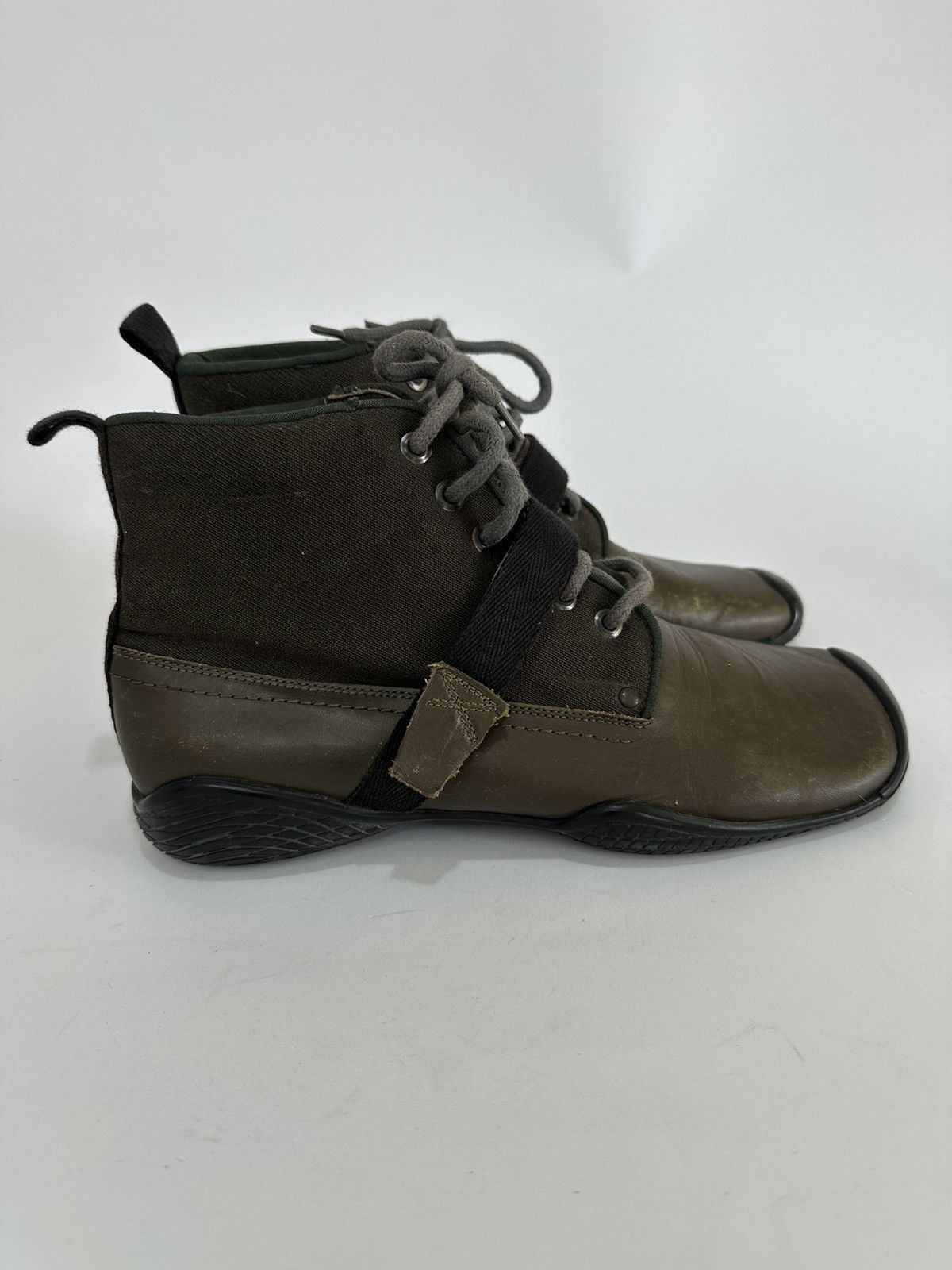 VINTAGE PRADA SPORT Skiskolaer Cord Combat Boots