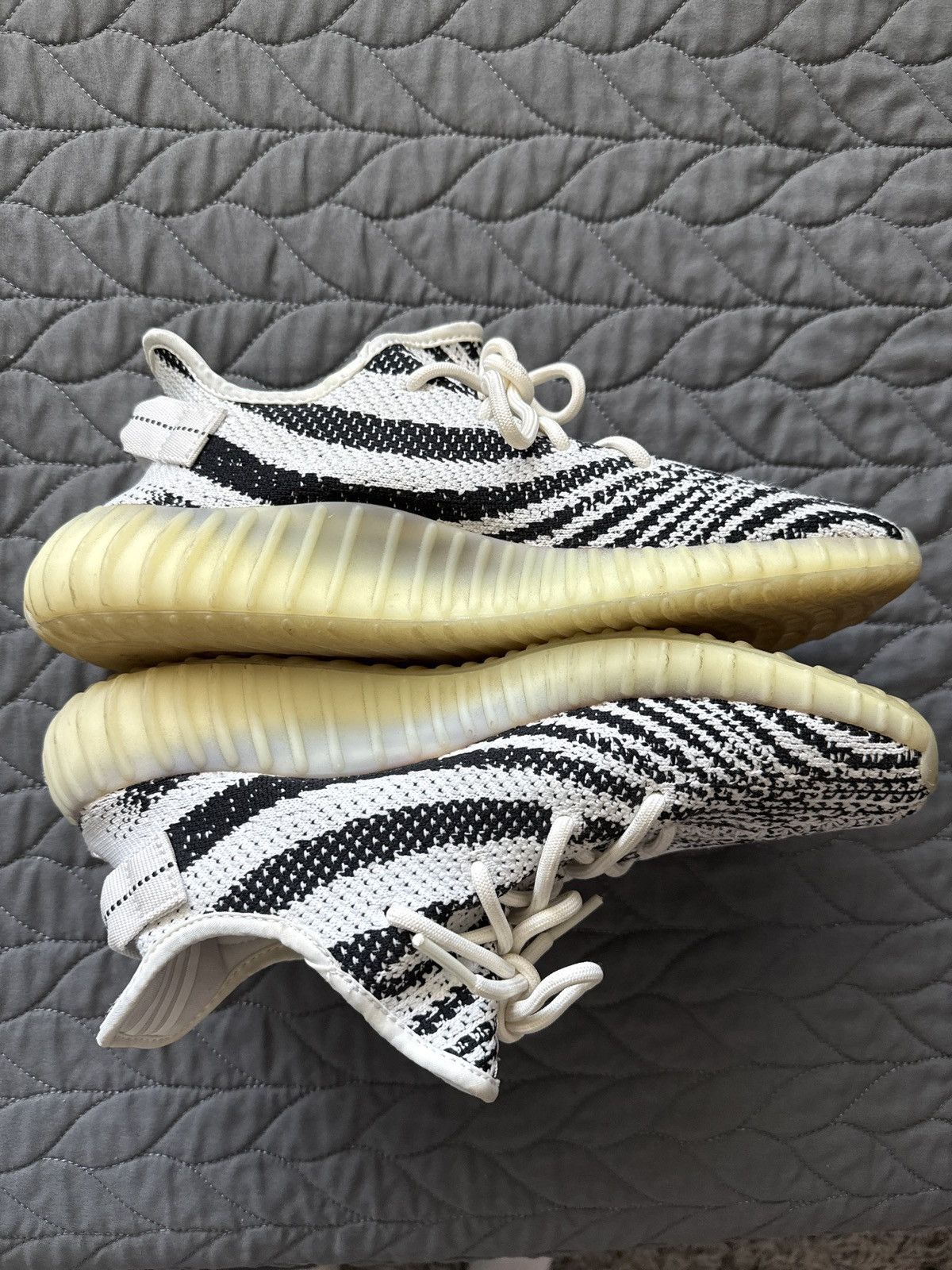 Yeezy Zebras - Yeezy 350 V2 Size US 10 / EU 43 - 3 Thumbnail