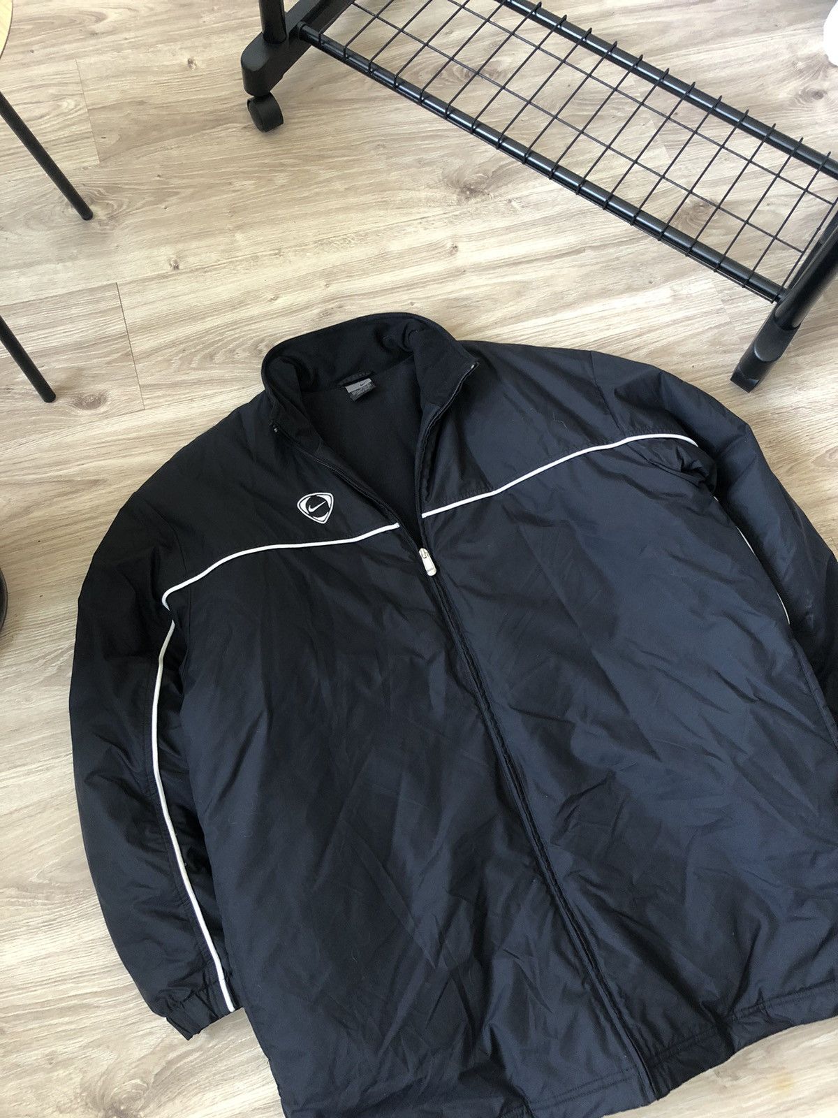Vintage Vintage Nike Y2K Soccer Puffer Coach Jacket Size US L / EU 52-54 / 3 - 2 Thumbnail