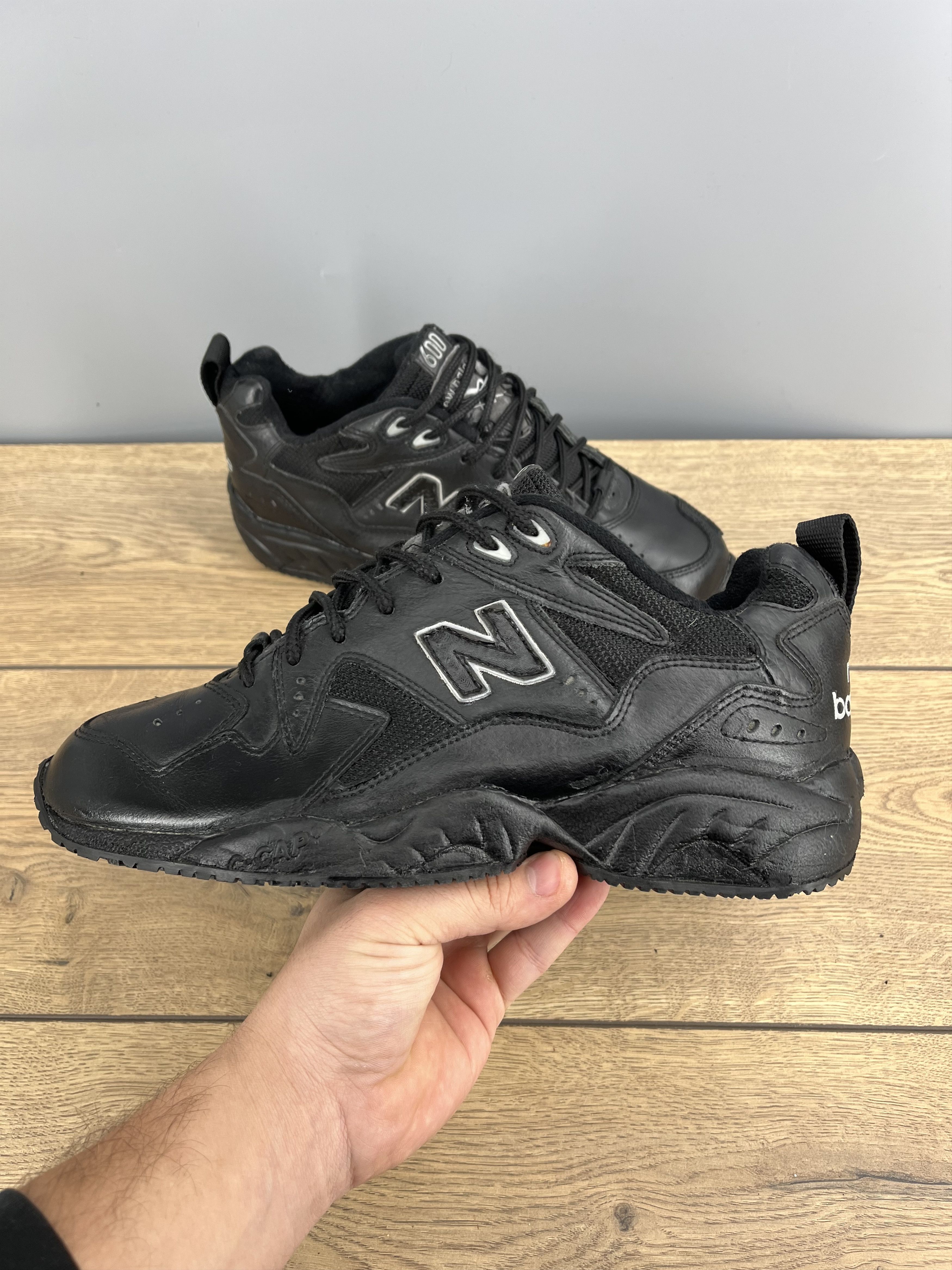 Nike Share Vintage Nike Air Walking 90 Triple Black Sneakers Men Size US 10 / EU 43 - 6 Thumbnail
