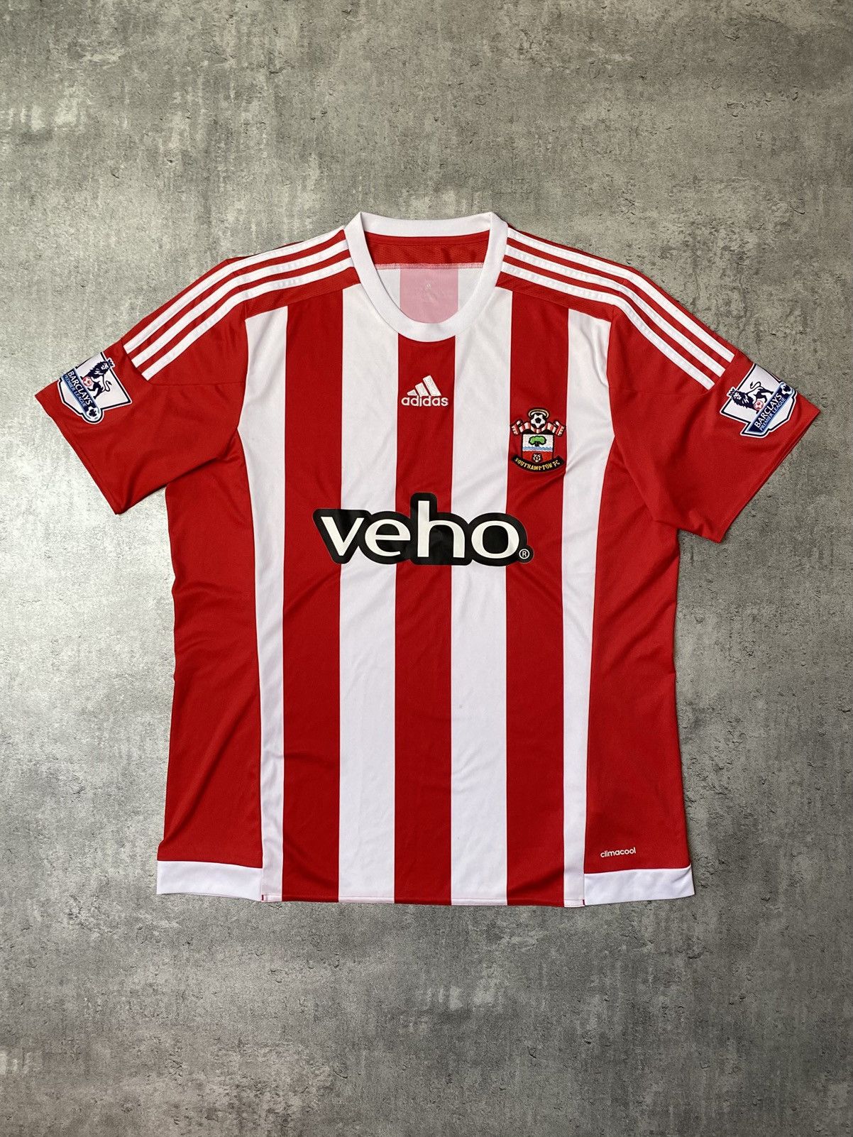 Adidas VINTAGE SOUTHAMPTON ENGLAND 15/16 HOME FOOTBALL SHIRT JERSEY Size US XL / EU 56 / 4 - 1 Thumbnail