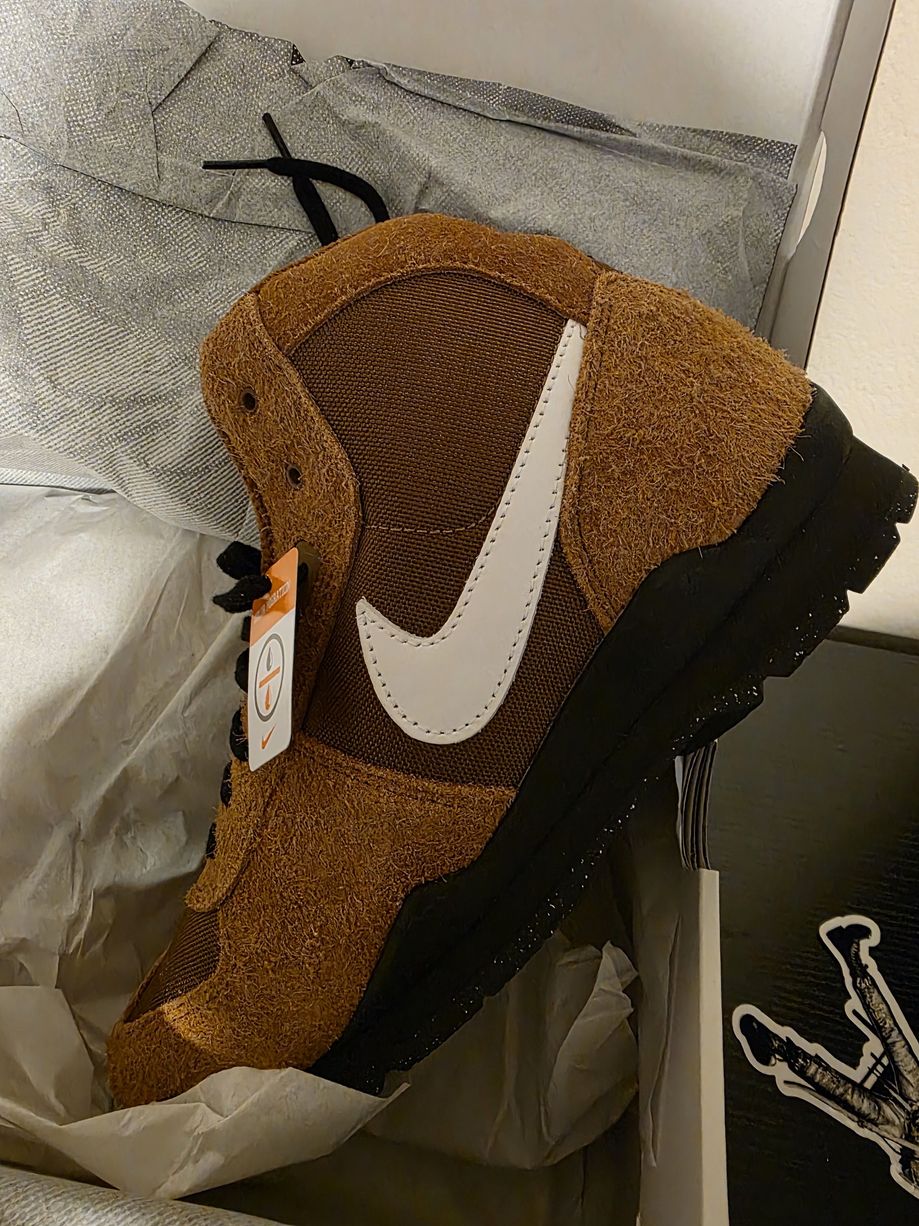 Nike × Stussy Nike Air Baltoro Stüssy Light British Tan Size US 11 / EU 44 - 7 Thumbnail