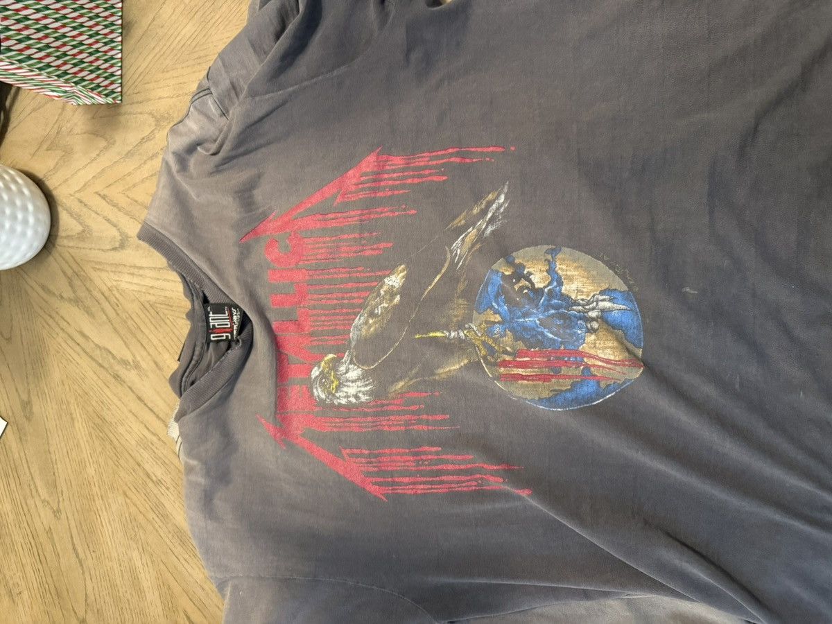 Vintage VINTAGE FADED METALLICA EAGLE T-SHIRT Size US XL / EU 56 / 4 - 3 Thumbnail