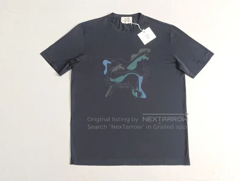 Hermes Hermes Men's Short Sleeve T-Shirt, Navy Blue, Horse Patter Size US S / EU 44-46 / 1 - 1 Thumbnail