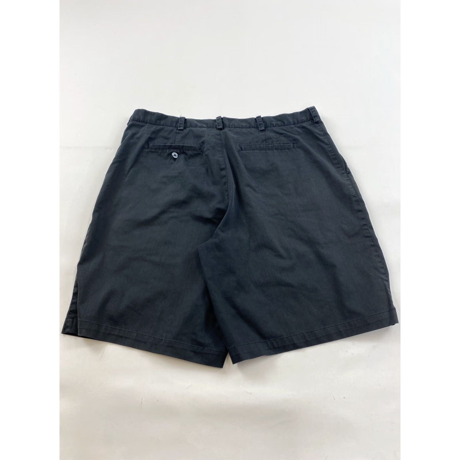 Nike Nike Golf Shorts Men’s Size 40 Black Solid Front Flat Athletic Chino Regular Belt Loops Casual Summer Sports Golf Men Mens Size US 40 / EU 56 - 2 Thumbnail