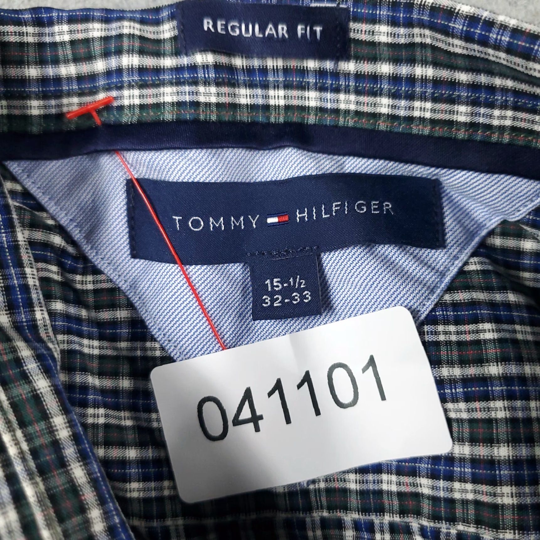 Tommy Hilfiger VINTAGE Tommy Hilfiger Shirt Mens 15.5 Blue Plaid Dress Button Up Long Sleeve None Size 40R - 6 Thumbnail