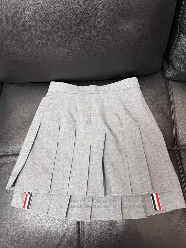 Thom Browne Thom Browne Grey Pleated Skirt Size 26" / US 2 / IT 38 - 1 Thumbnail