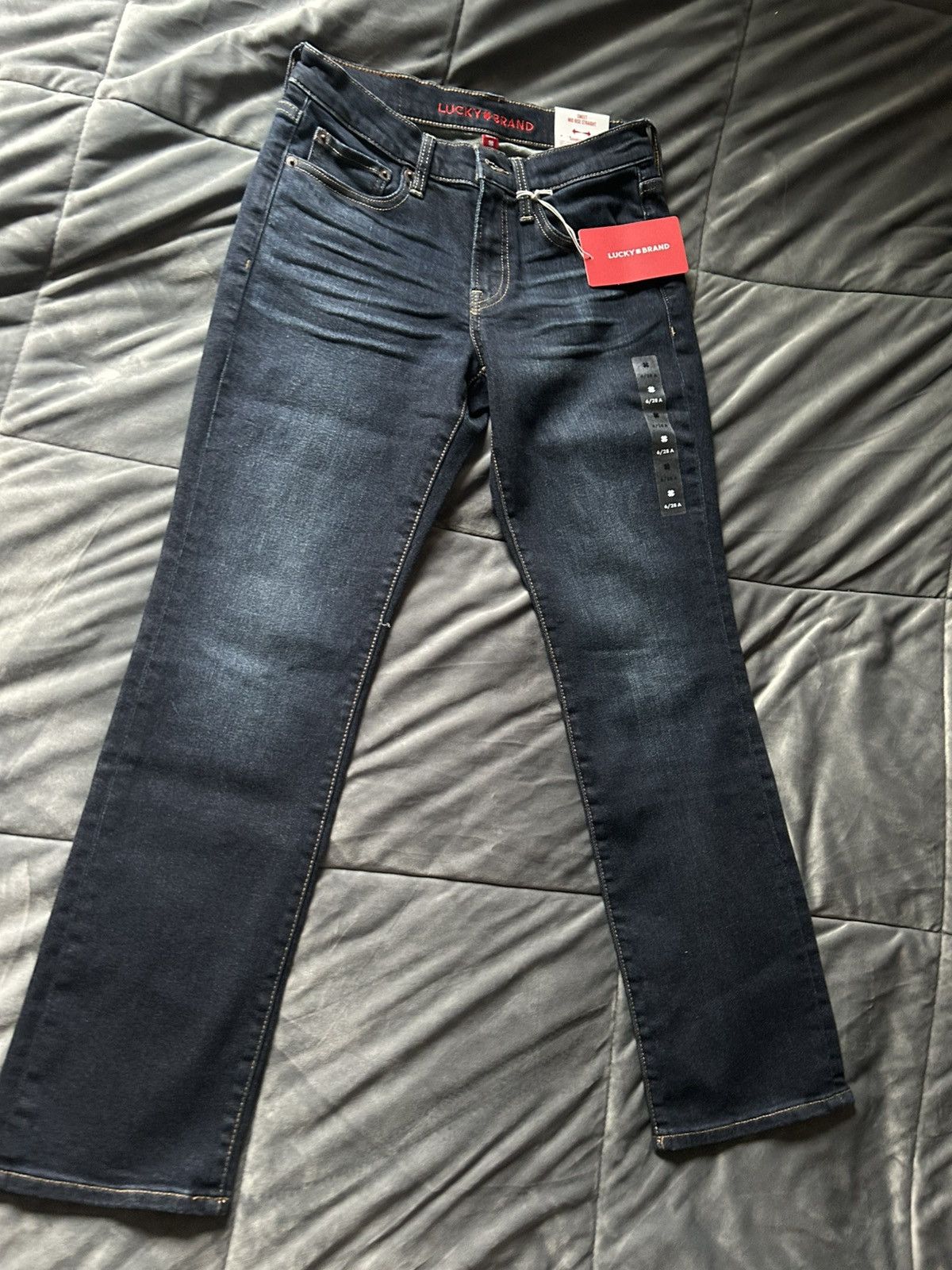 Lucky Brand Lucky brand sweet mid rise straight Size 28" / US 6 / IT 42 - 1 Thumbnail