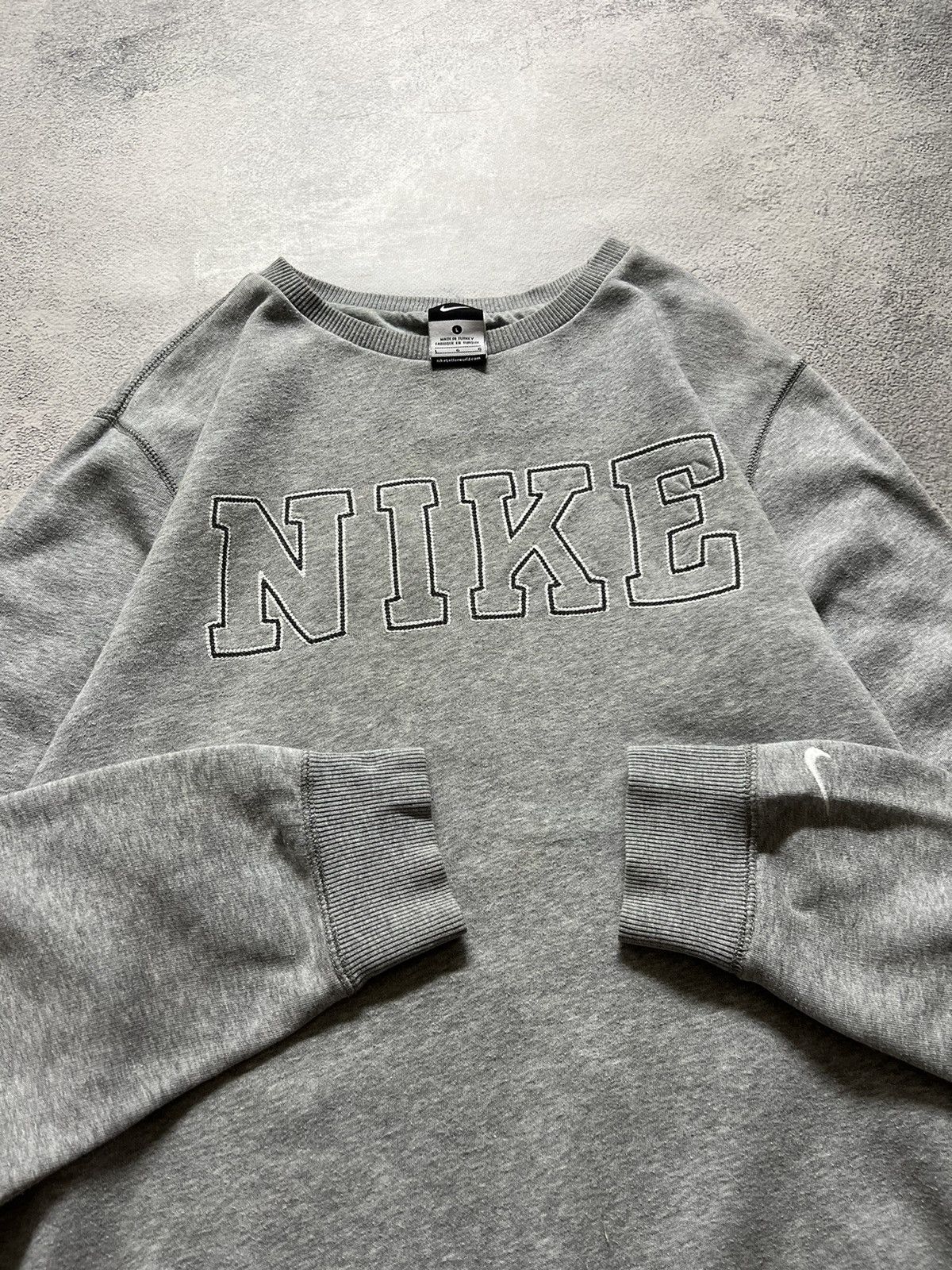 Nike × Vintage Vintage Y2k Nike 🩶 Spellout Big Logo Sweatshirt 00’s Size US L / EU 52-54 / 3 - 1 Thumbnail