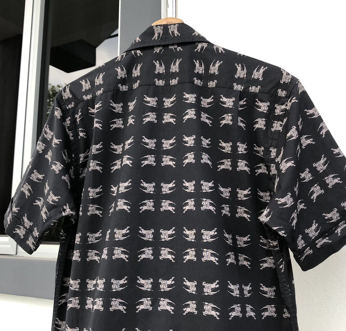 Burberry Burberry Black Label Overprint Logo Stretchable Short Sleeve Size US S / EU 44-46 / 1 - 5 Thumbnail