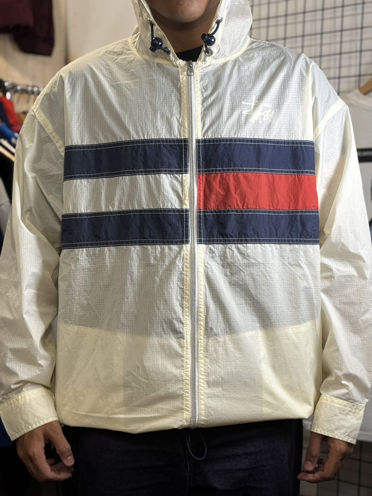 Tommy Hilfiger Tommy Hilfiger vintage 90's flag logo windbreaker jacket. Size US L / EU 52-54 / 3 - 12 Thumbnail