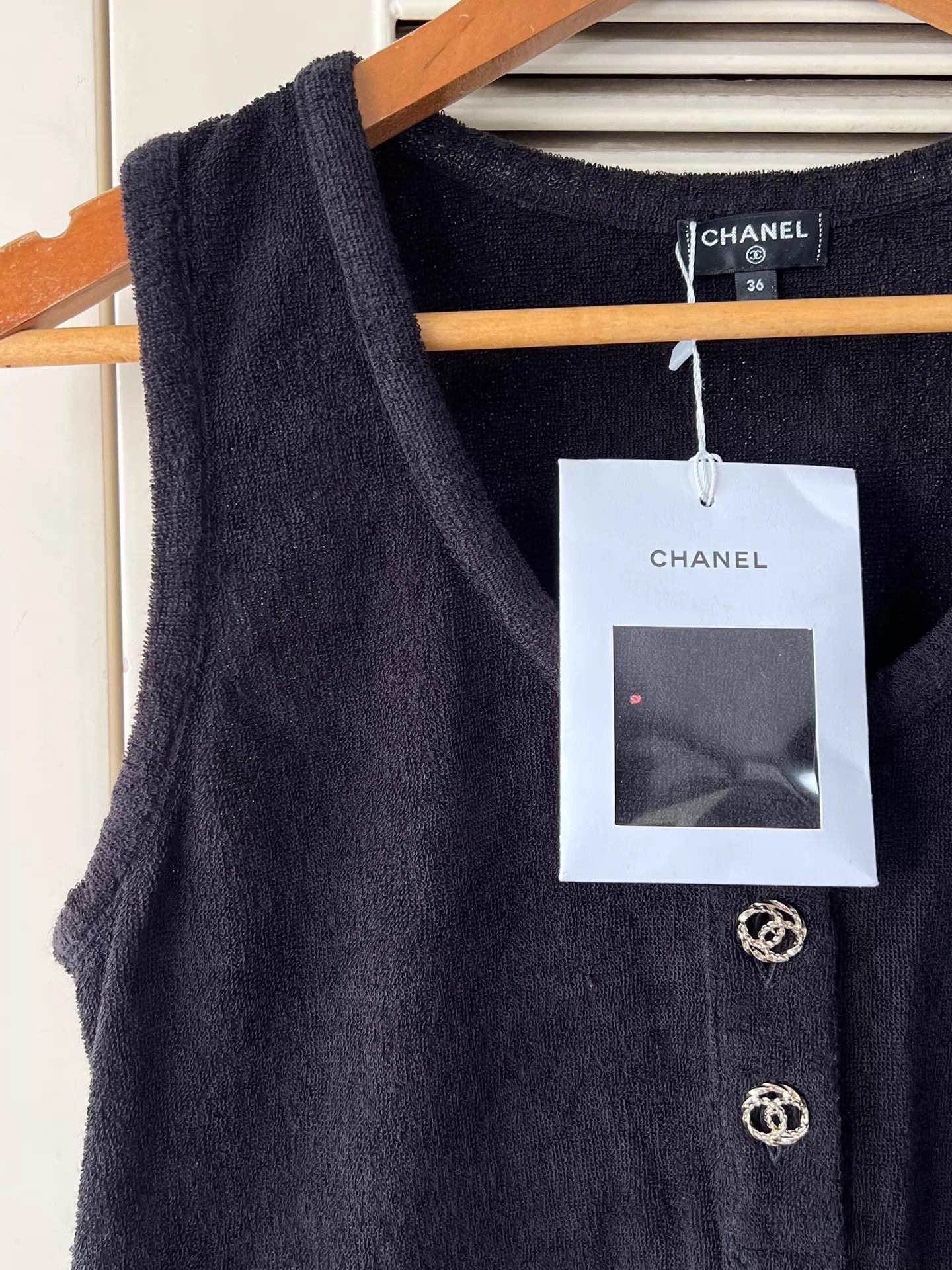 Chanel Chanel Sleeveless Black Dress w/ Gold Logo Size 36 Size XS / US 0-2 / IT 36-38 - 4 Thumbnail