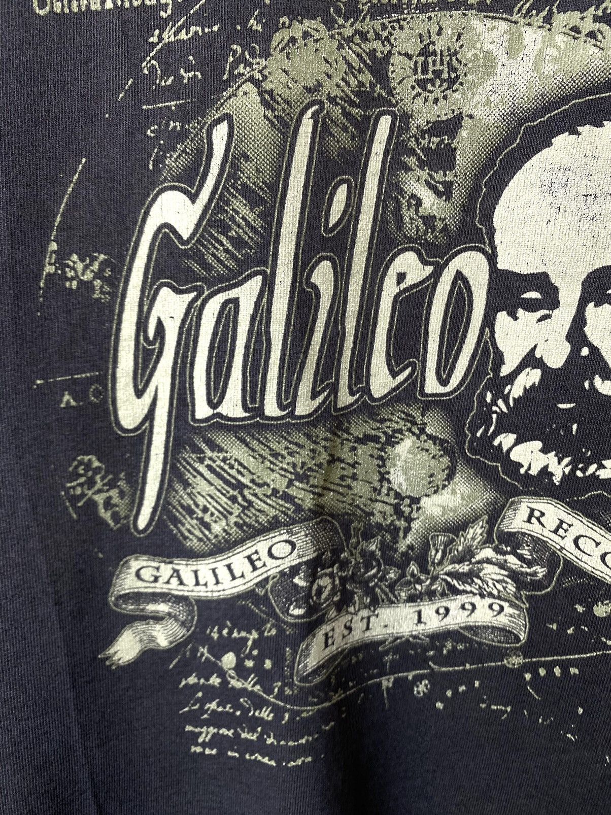 Vintage Vintage 00’s Galileo Galilei Astronomy Physics T Shirt Movie Size US L / EU 52-54 / 3 - 5 Thumbnail