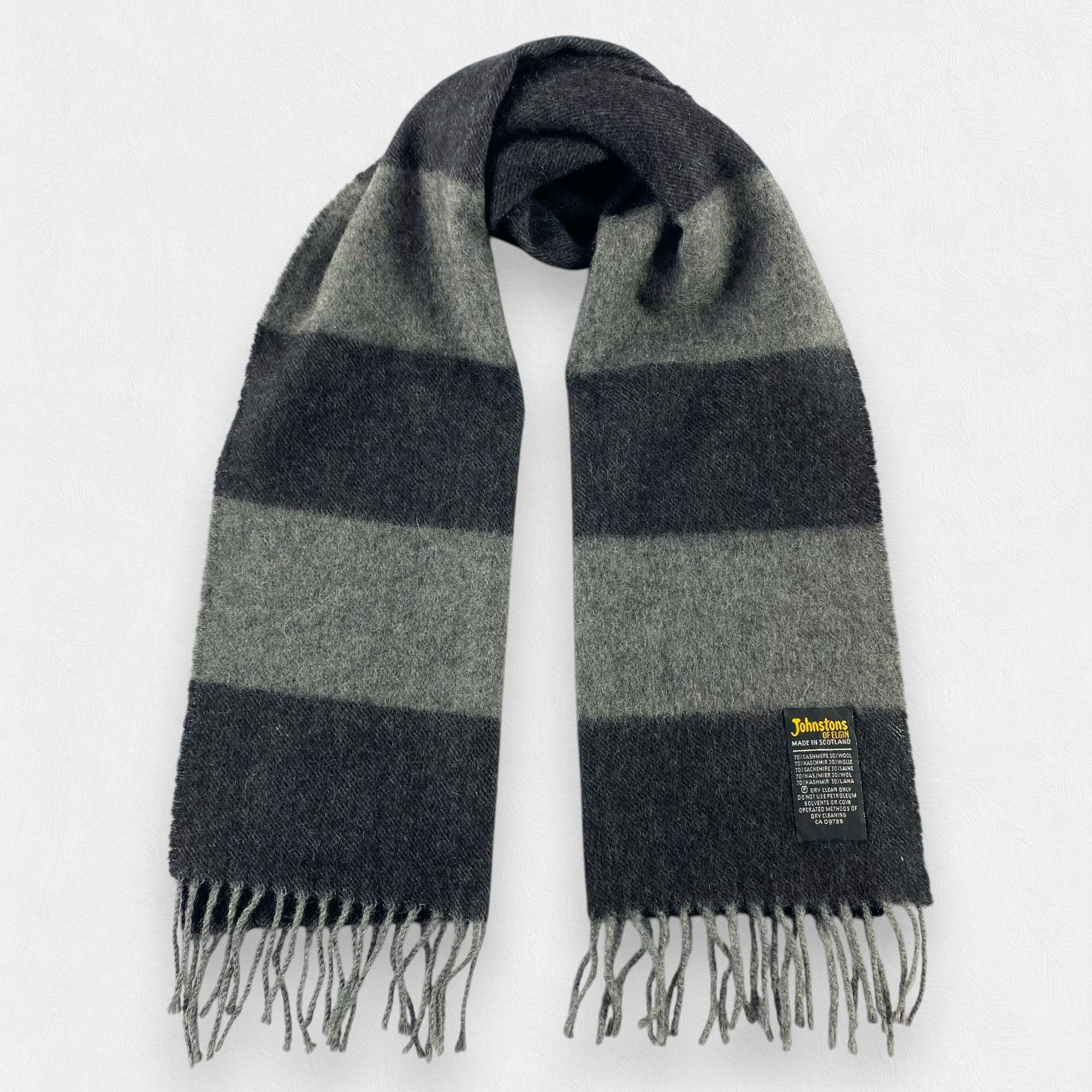 Johnstons Of Elgin Johnstons Of Elgin Stripe Scarf Neck Wrap Muffler Size ONE SIZE - 1 Thumbnail