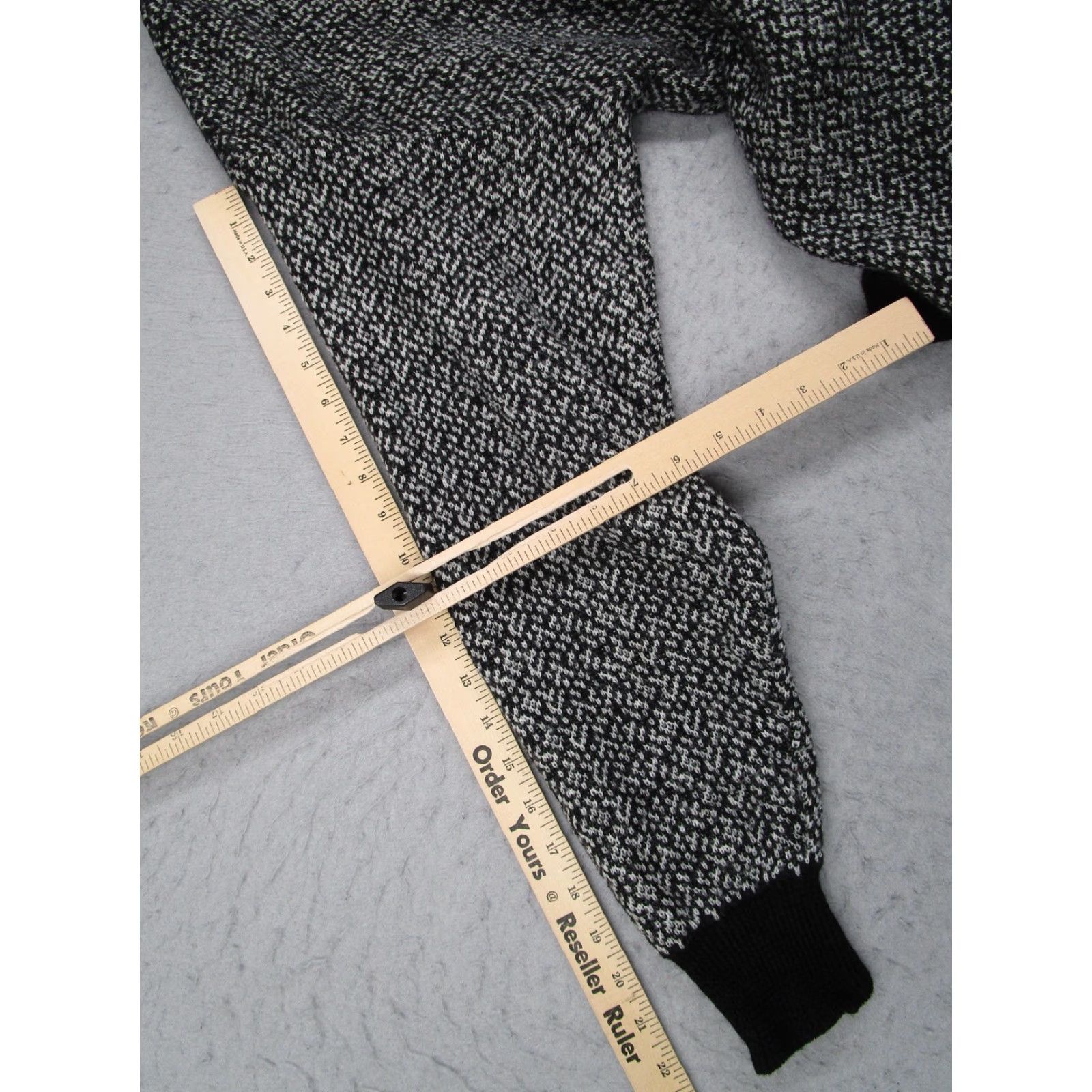 Vintage VINTAGE Sun Valley Sweater Women Large Black White Wool Deer Crest Ski 80s Size L / US 10 / IT 46 - 7 Thumbnail