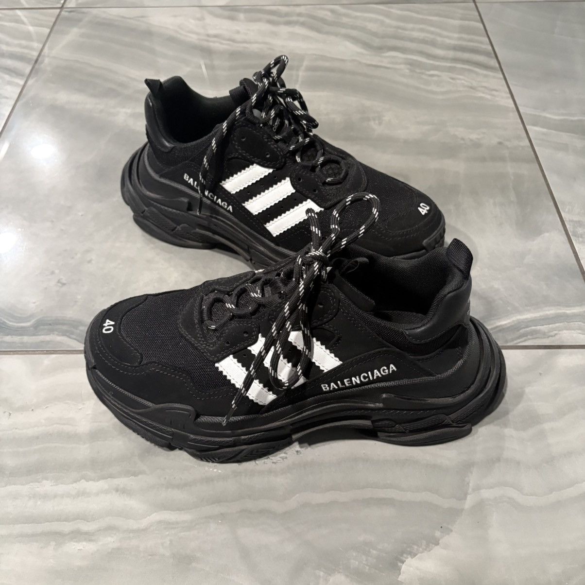 Balenciaga Balenciaga x Adidas Black Triple S Size US 8 / EU 41 - 1 Thumbnail