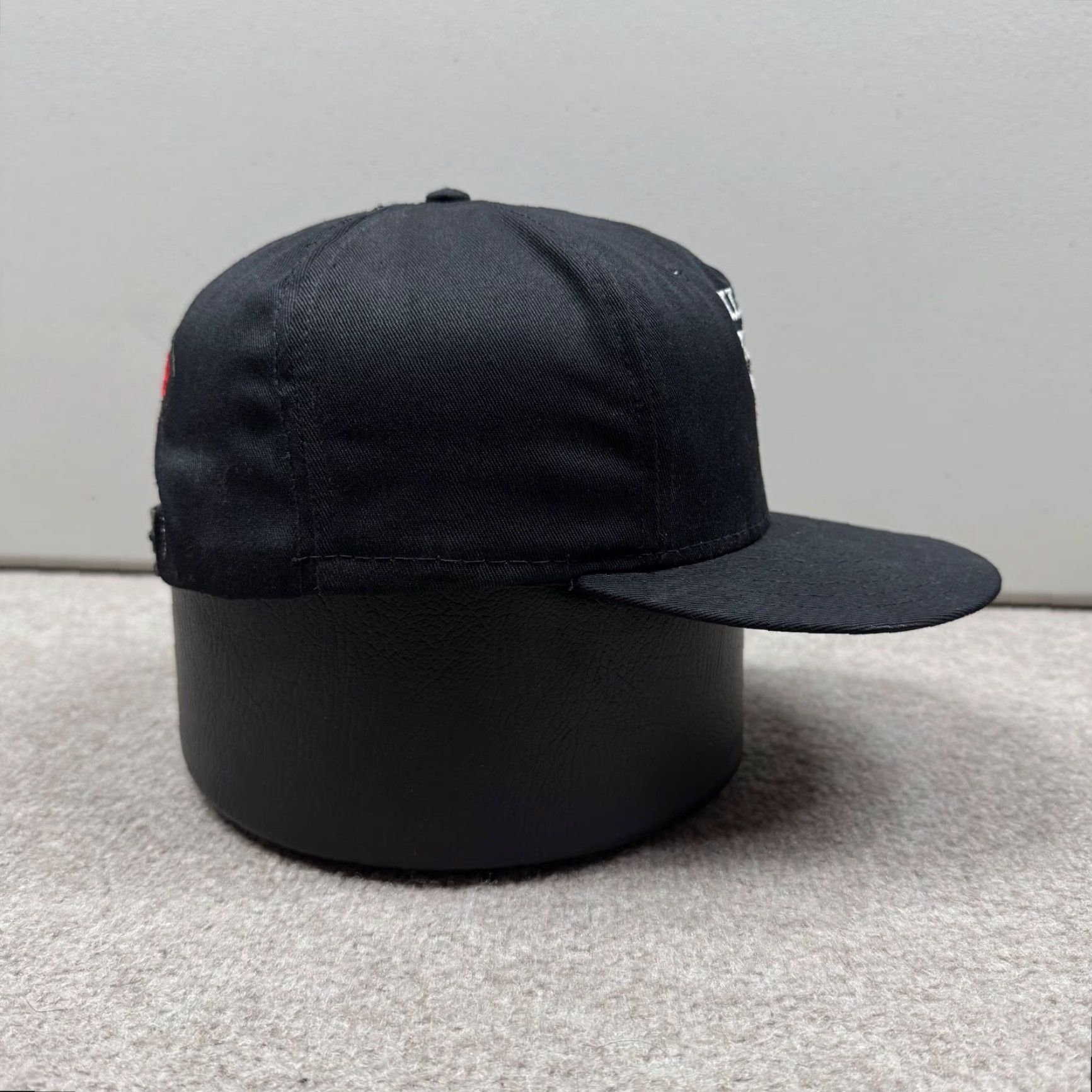 NBA VINTAGE AJD Chicago Bulls Hat Mens Black One Size Snap Back NBA 90s Retro Sports Adjustable Breathable Lightweight Size ONE SIZE - 5 Thumbnail