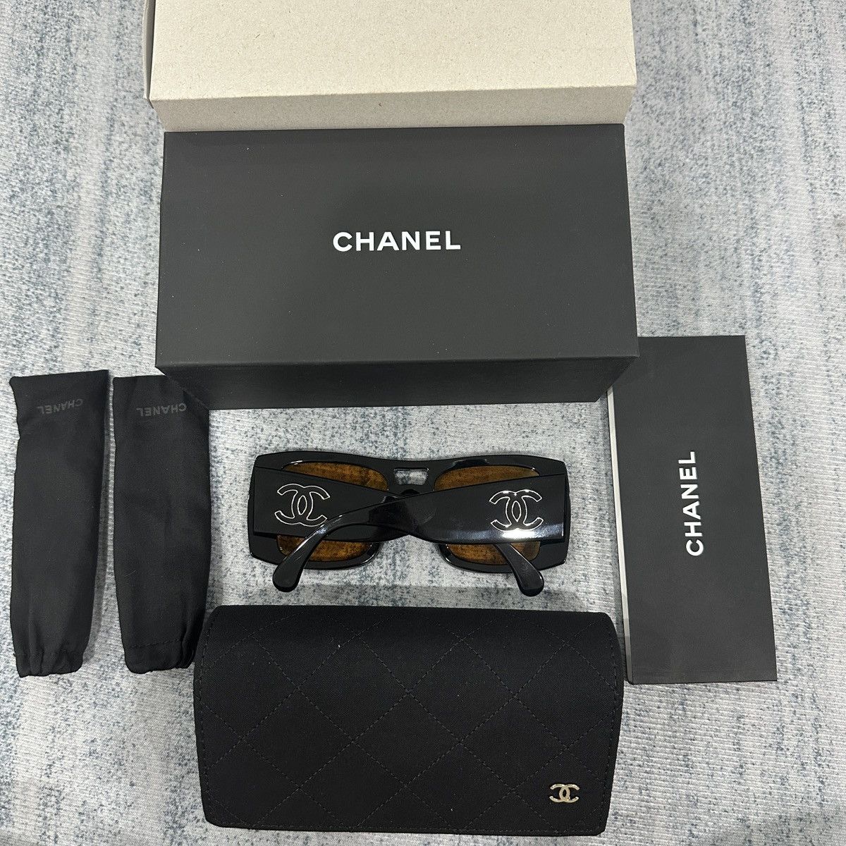 Chanel CHANEL 0CH5539 1799/7 SUNGLASSES Size ONE SIZE - 3 Thumbnail