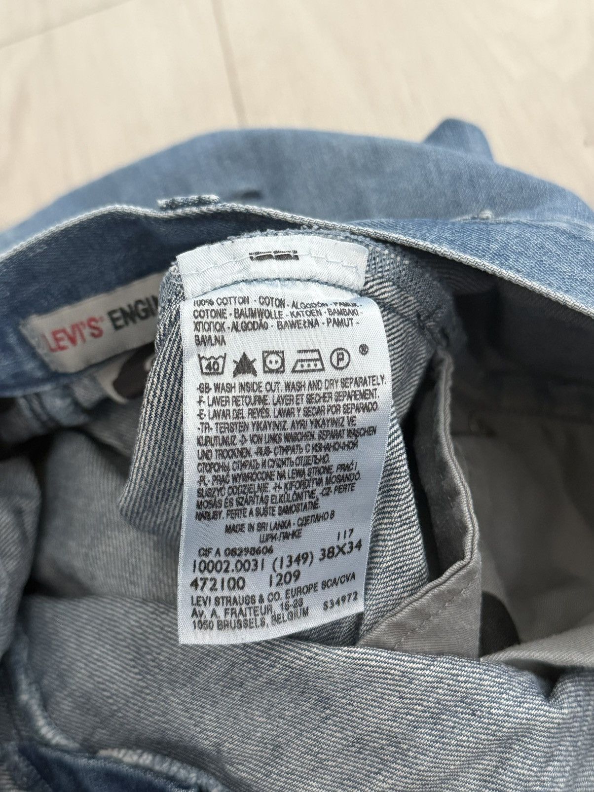 Levi's LEVI’S ENGINEERED JEANS 2009 BUCKLE CINCH BACK DENIM SHORTS Size US 38 / EU 54 - 14 Thumbnail