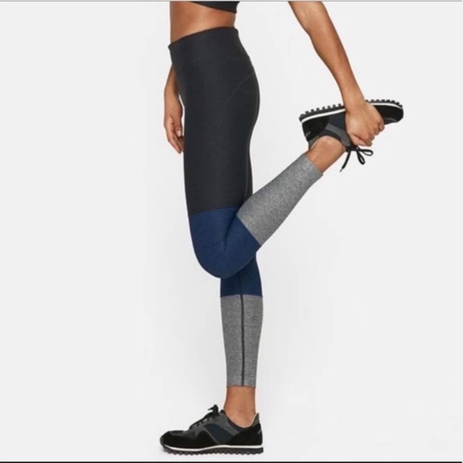 Outdoor Voices Charcoal Navy Graphite Colorblock 7/8 Springs Leggings