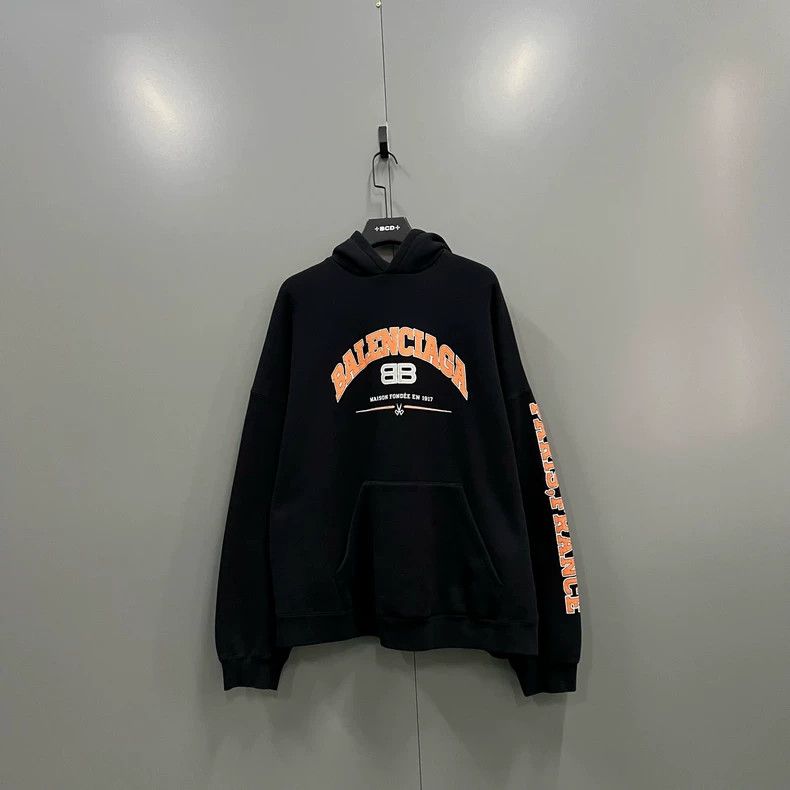 Balenciaga Balenciaga Black letter logo printed hoodie Size US L / EU 52-54 / 3 - 1 Thumbnail