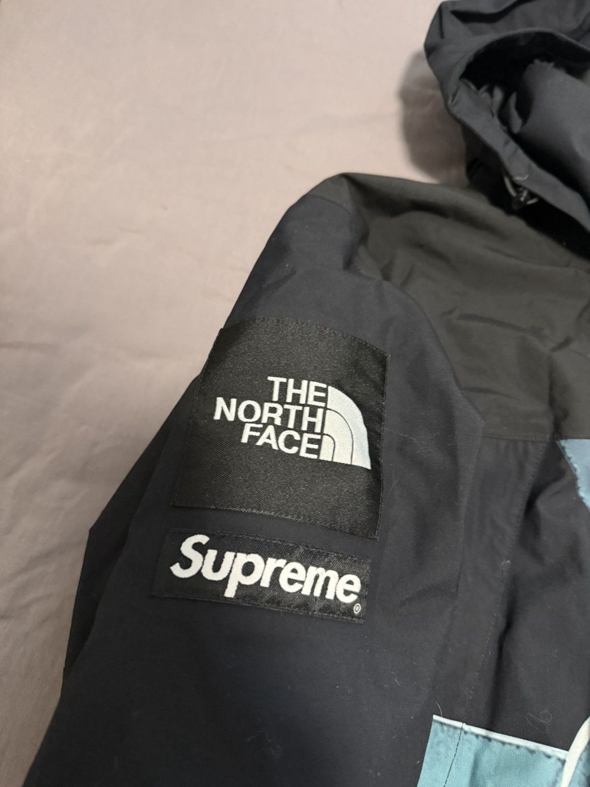 Supreme × The North Face Supreme tnf north face statue of liberty mountain jacket Size US M / EU 48-50 / 2 - 3 Thumbnail